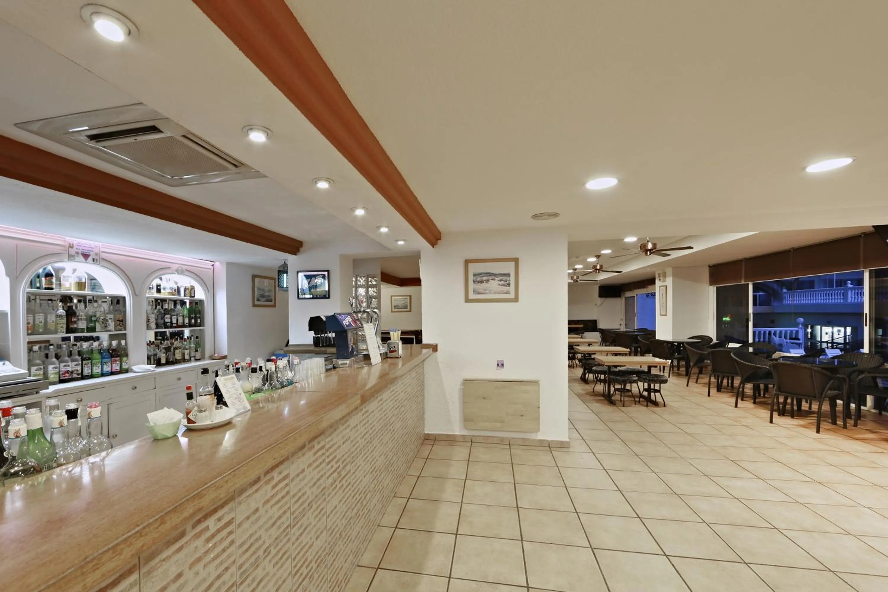 Lounge or bar in Sandos Griego