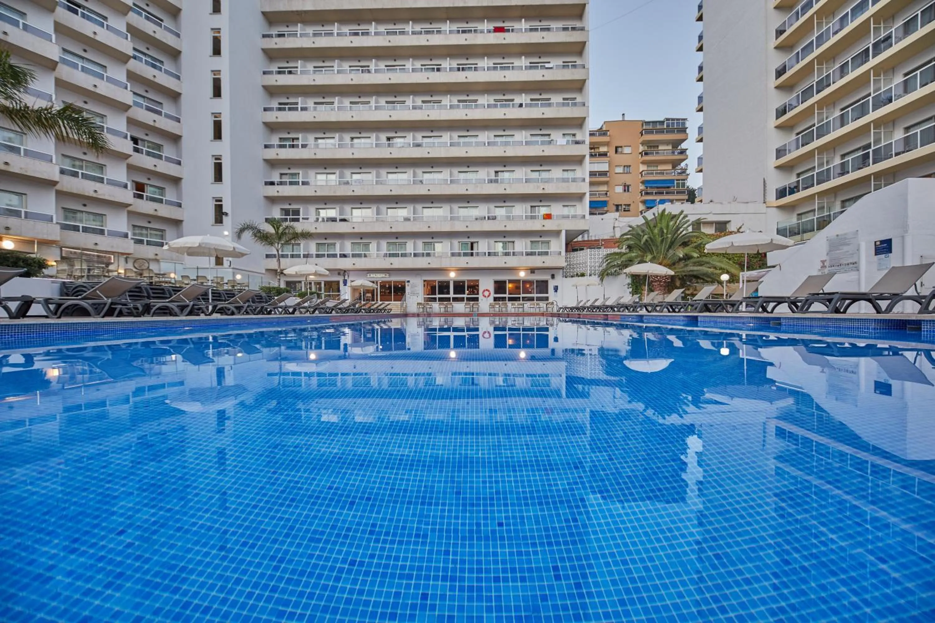 Swimming pool in Sandos Griego