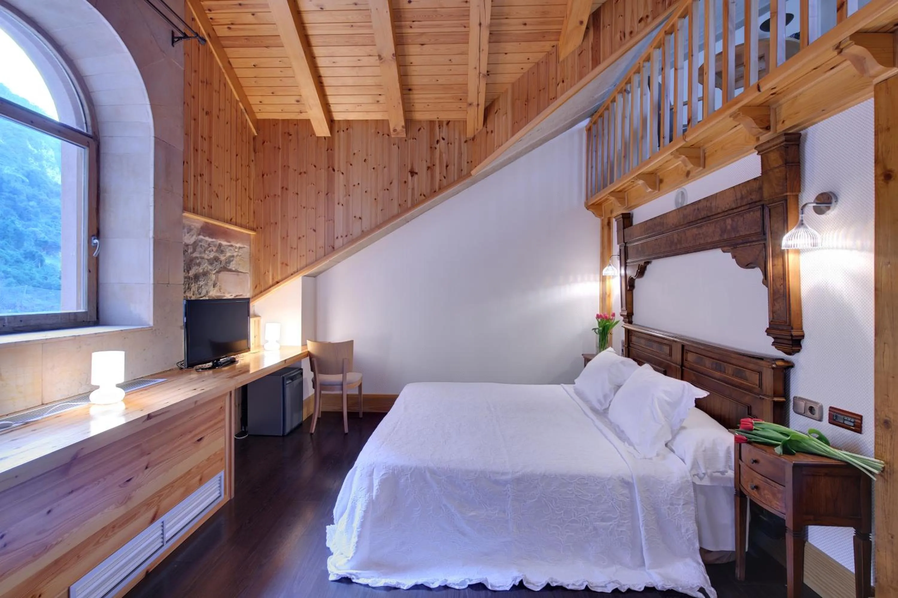 Photo of the whole room, Bed in Hotel Balneario La Hermida