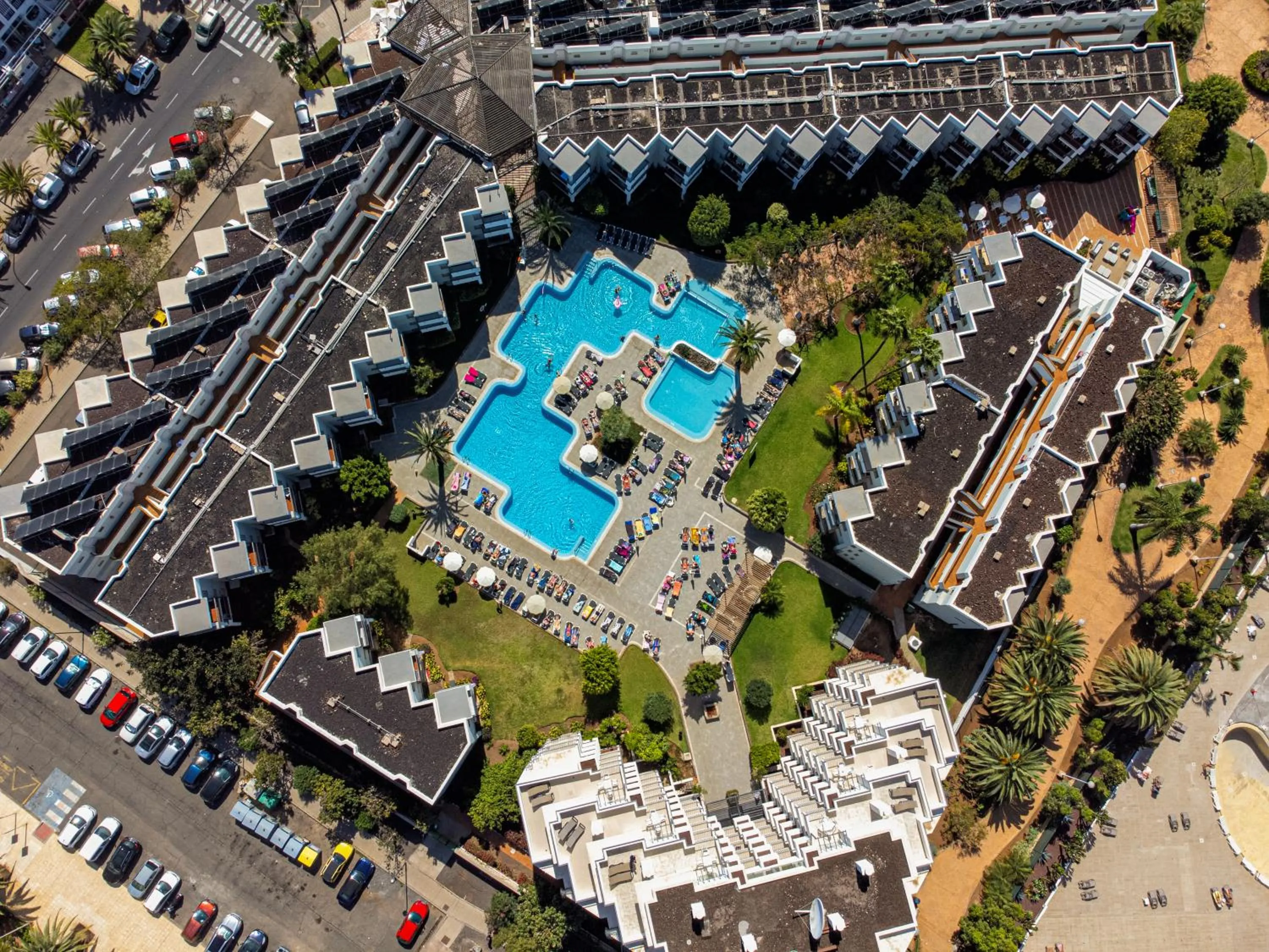 Property building in HG Tenerife Sur