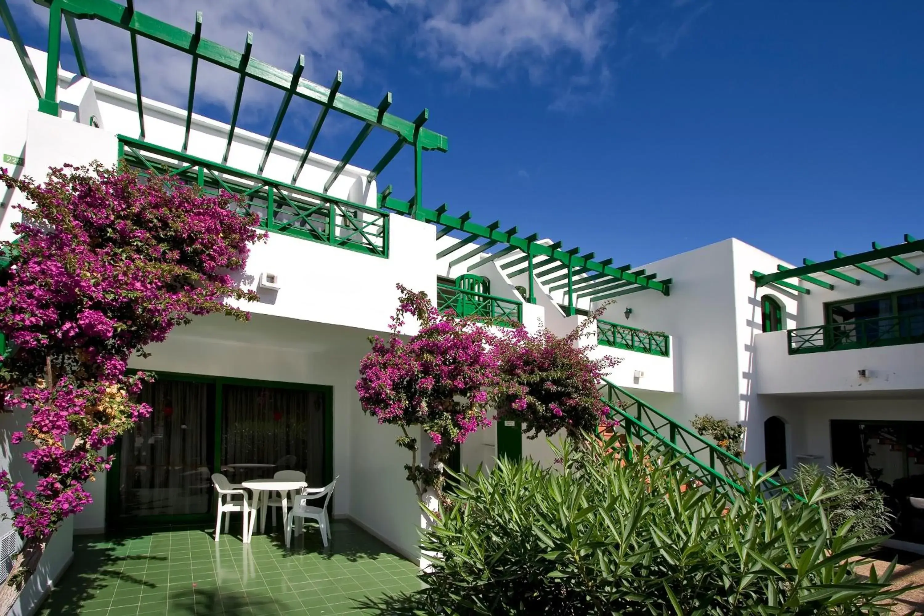 Facade/entrance in HG Lomo Blanco Facade/entrance in HG Lomo Blanco