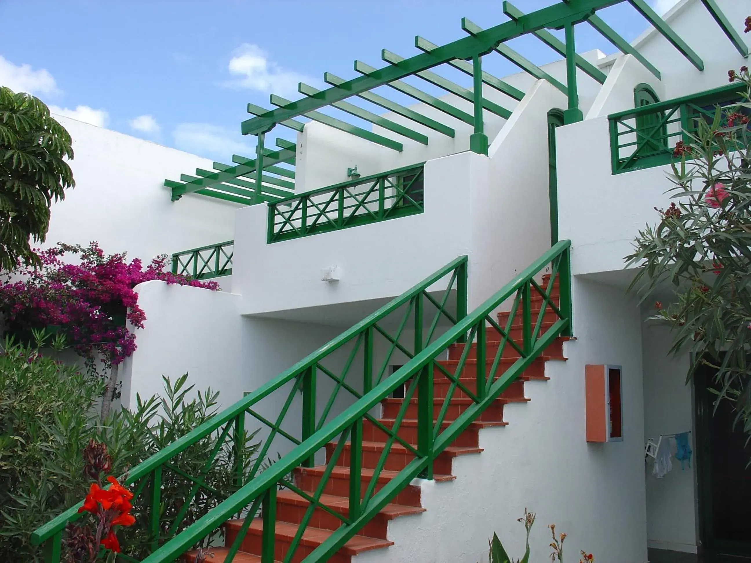 Facade/entrance in HG Lomo Blanco Facade/entrance in HG Lomo Blanco