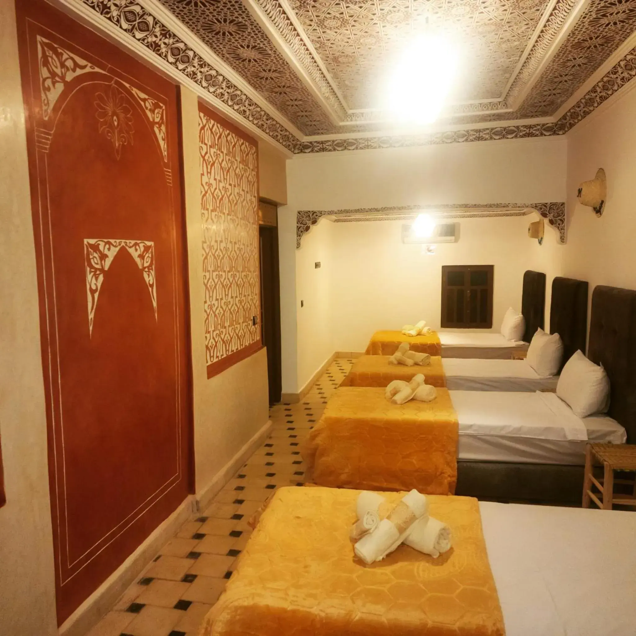 Photo of the whole room, Bed in Riad Malayine Photo of the whole room, Bed in Riad Malayine