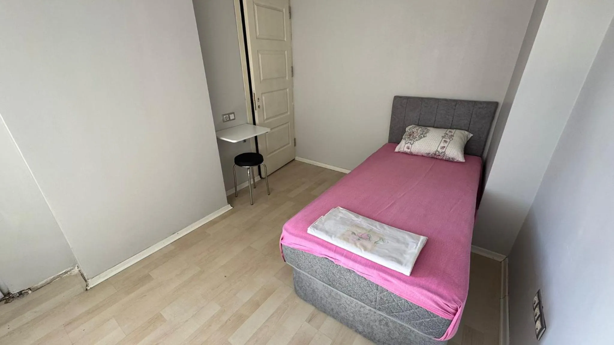 Bed in Hostelida Konya