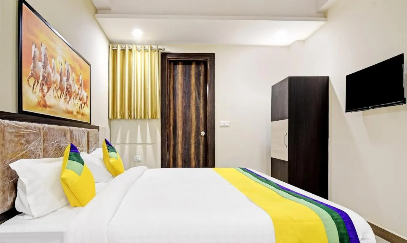 Photo of the whole room in Hotel Shashwat