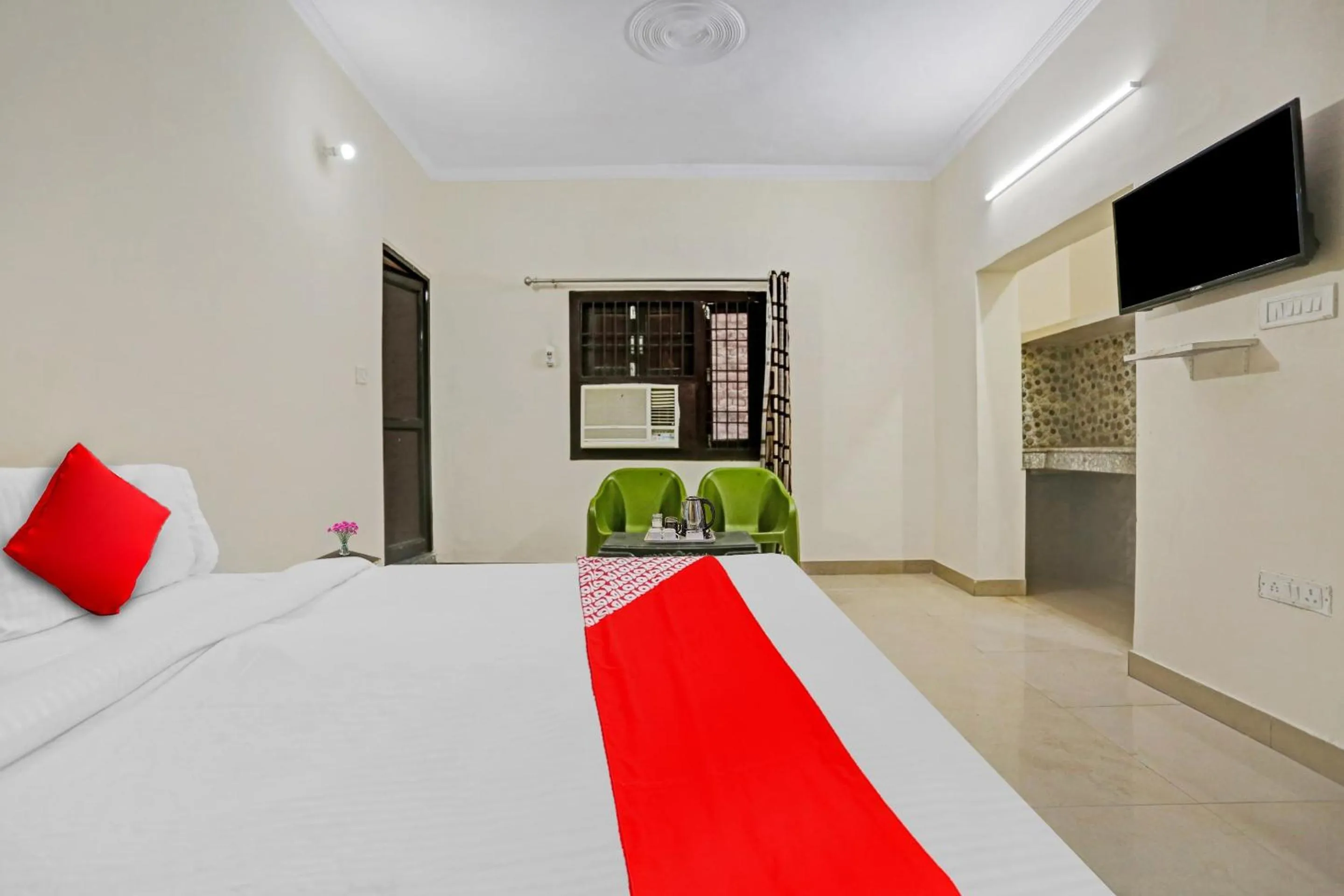 Bedroom, Bed in Hotel O Dremland Residency