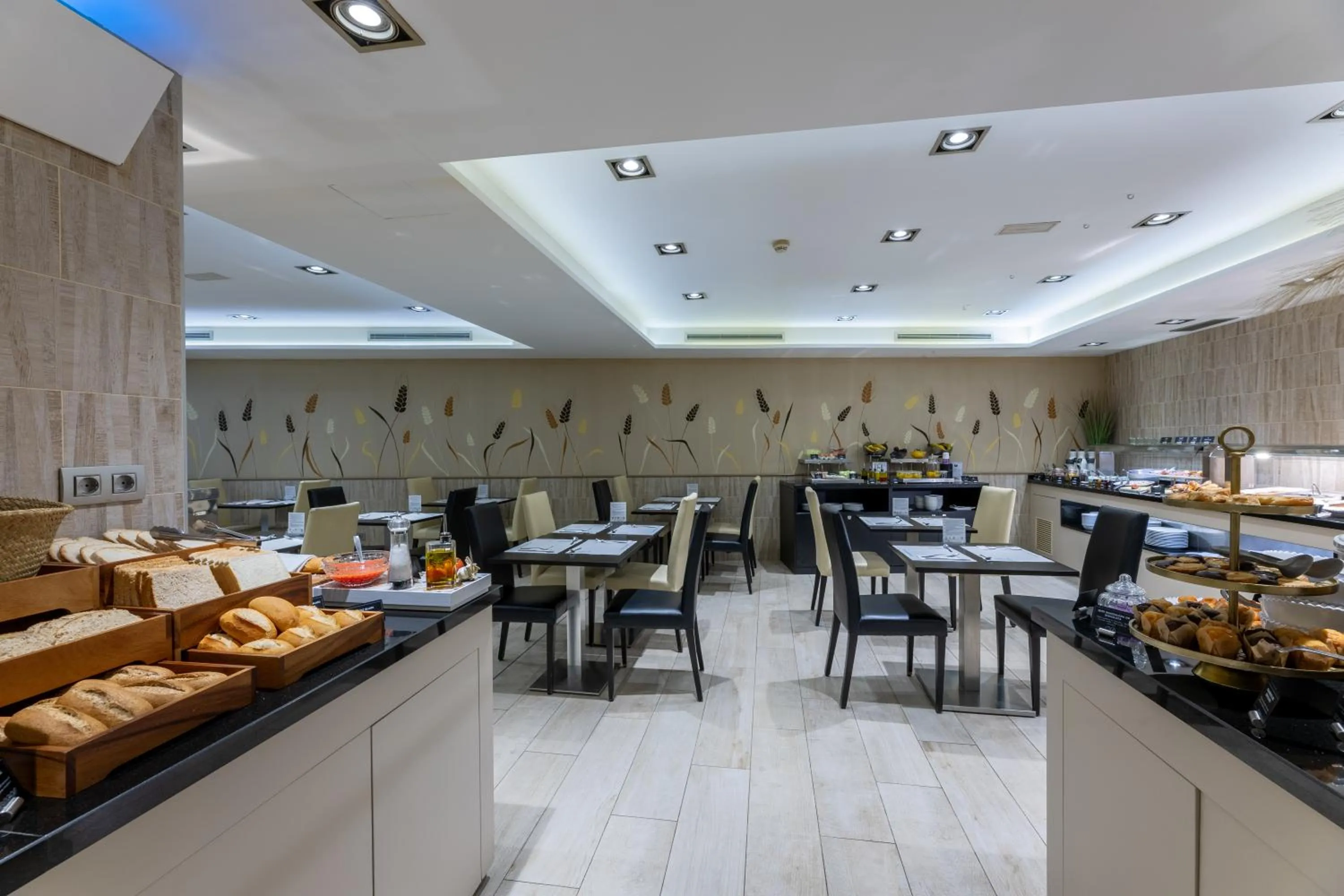 Buffet breakfast in Hotel Santa Marta