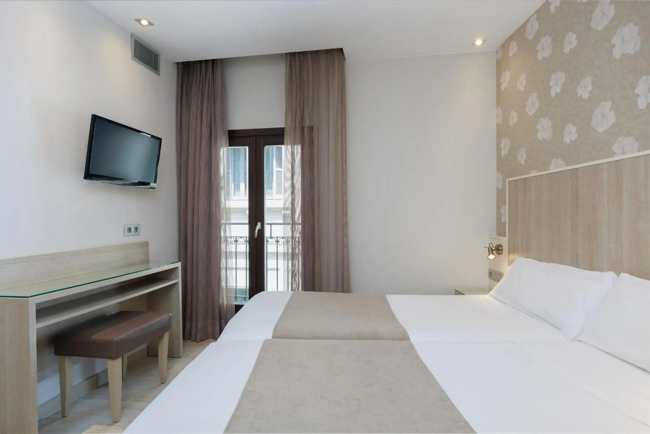 Bedroom, Bed in Hotel Santa Marta Bedroom, Bed in Hotel Santa Marta