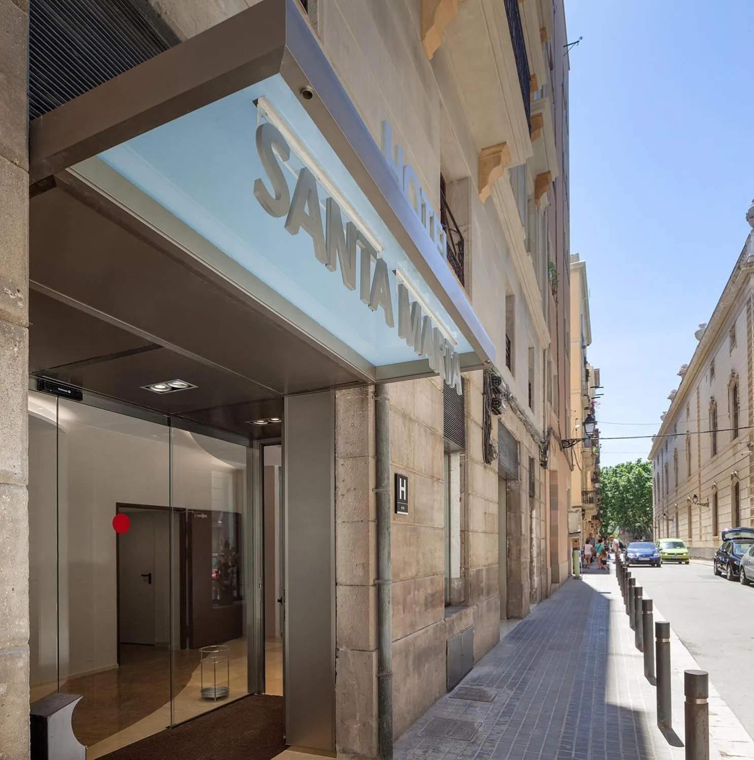 Facade/entrance in Hotel Santa Marta