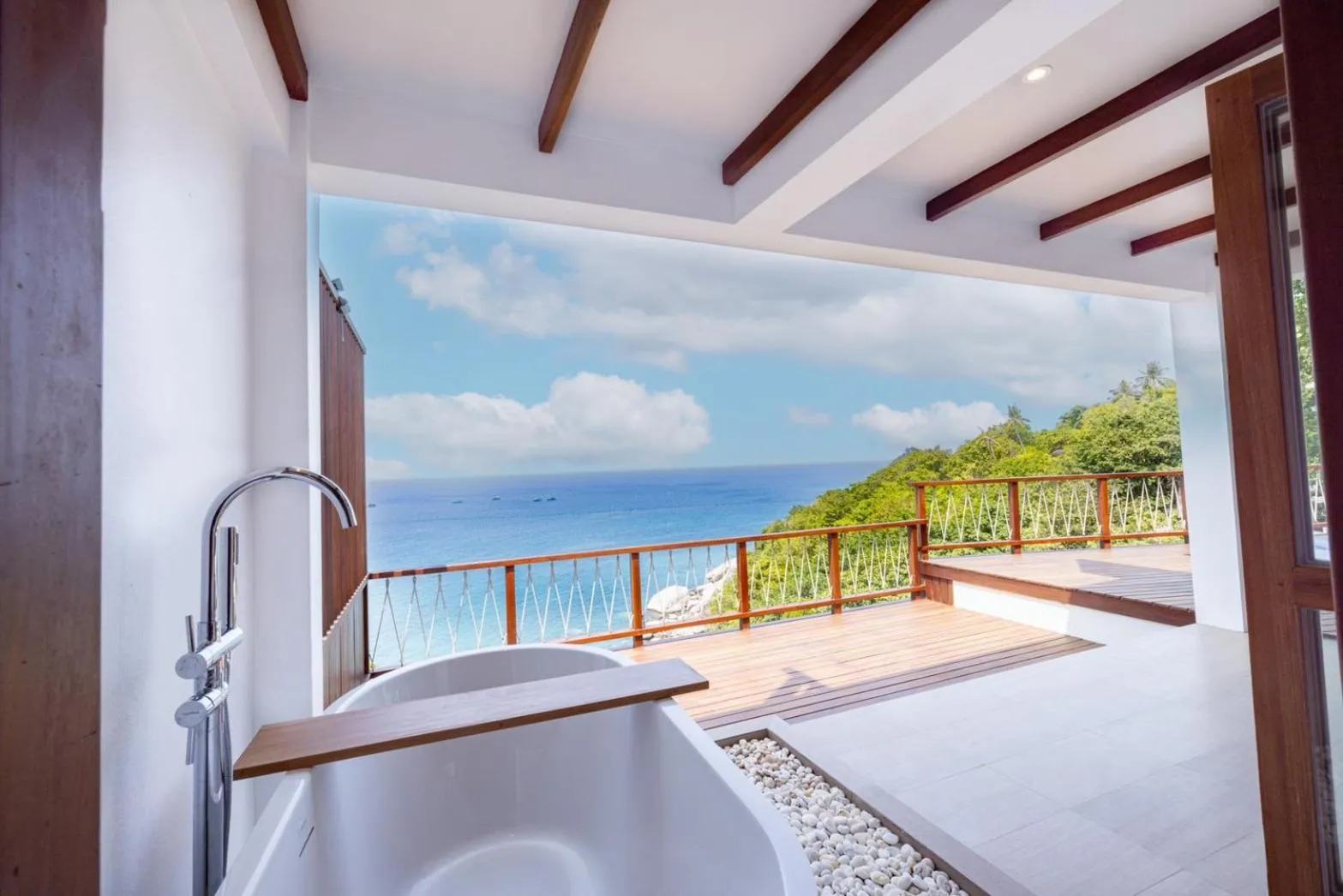 Balcony/Terrace, Bed in The AVA Resort Koh Tao