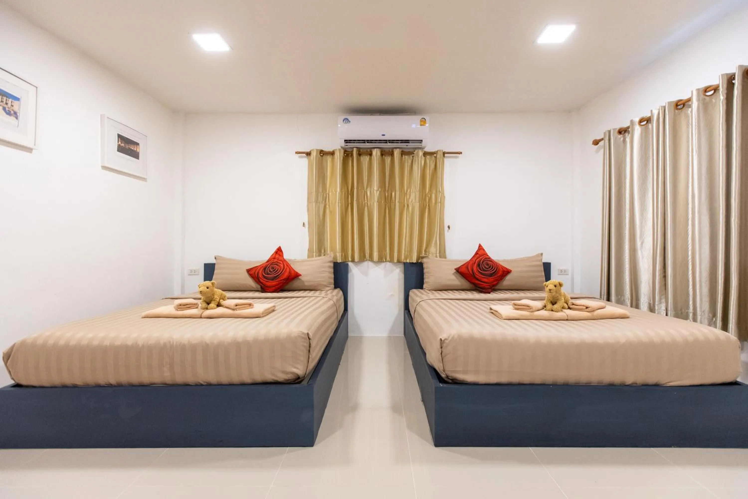 Quadruple Room in The Sky & Sea Koh Larn