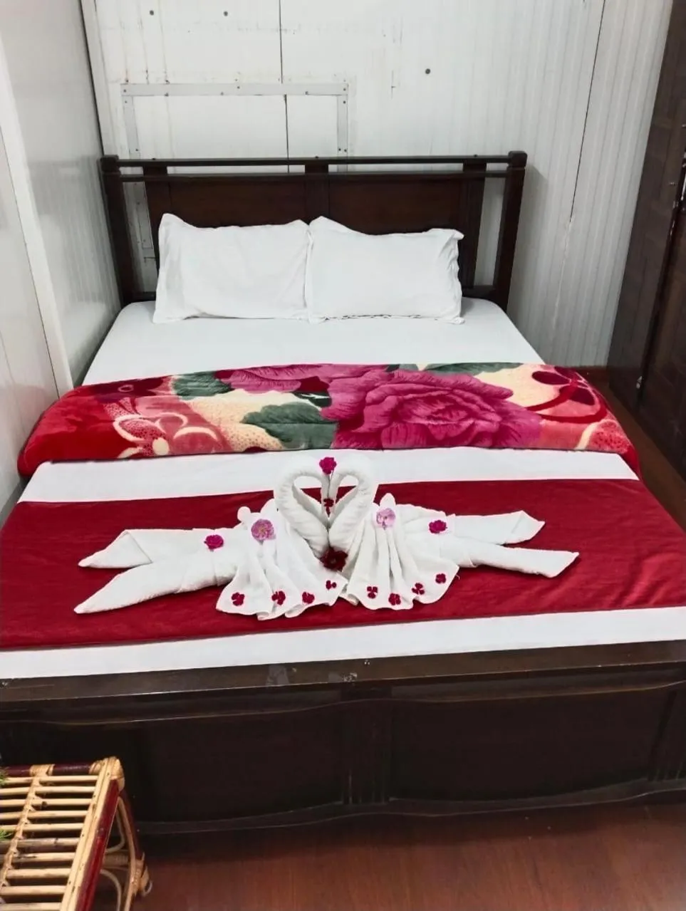 Bed in 4REST INN PRIVATE LIMITED