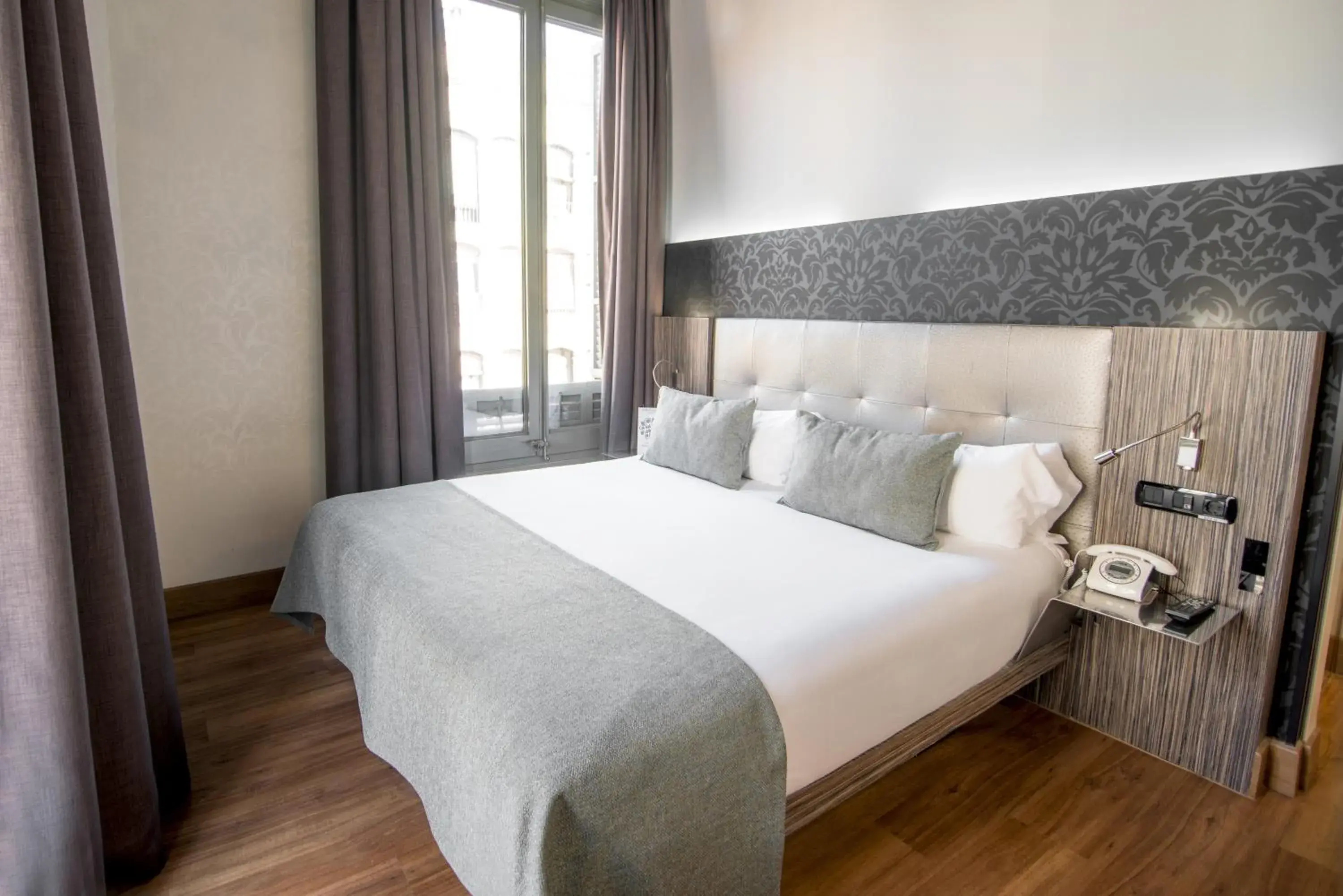 Bedroom, Bed in Petit Palace Museum Bedroom, Bed in Petit Palace Museum