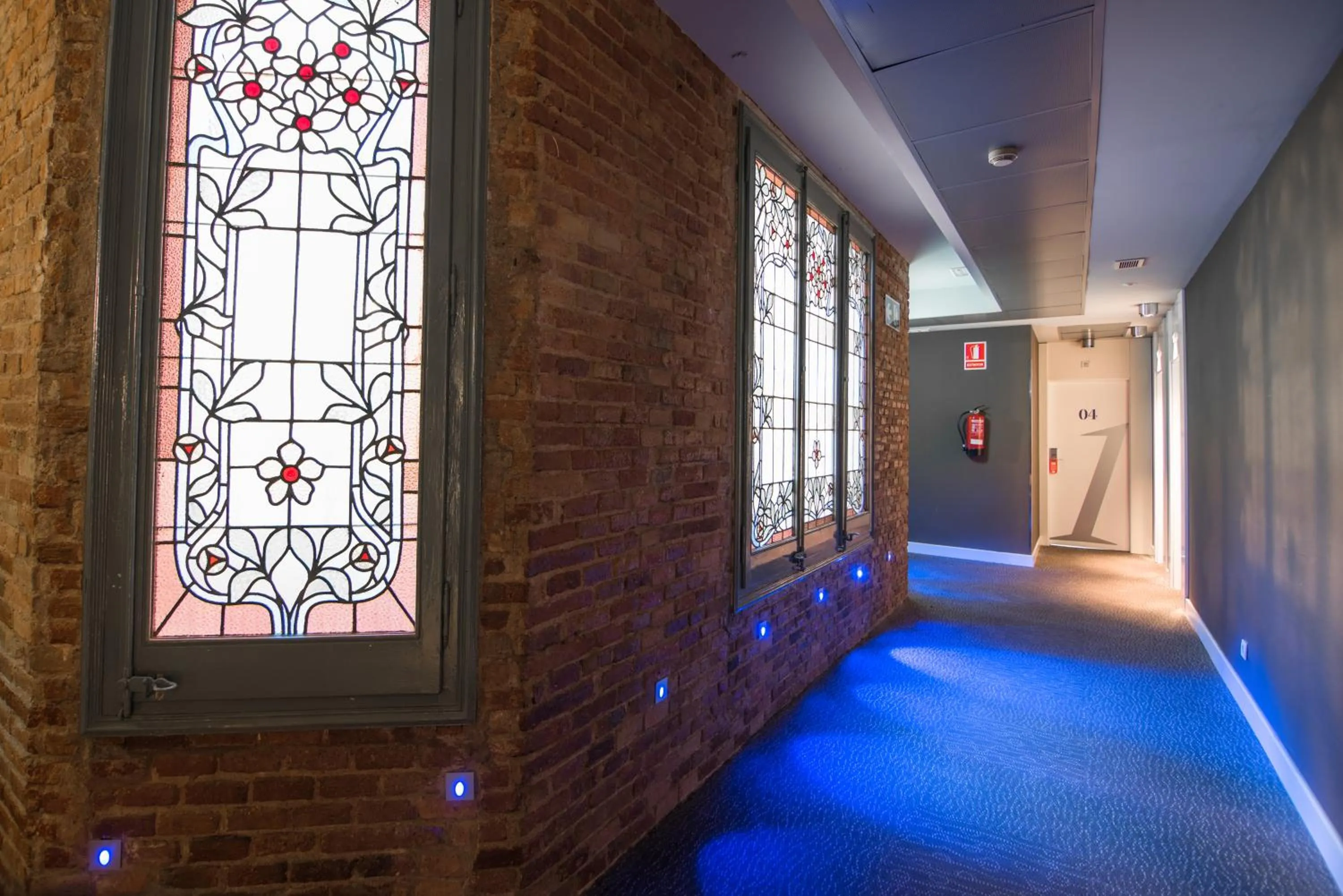 Area and facilities in Petit Palace Museum