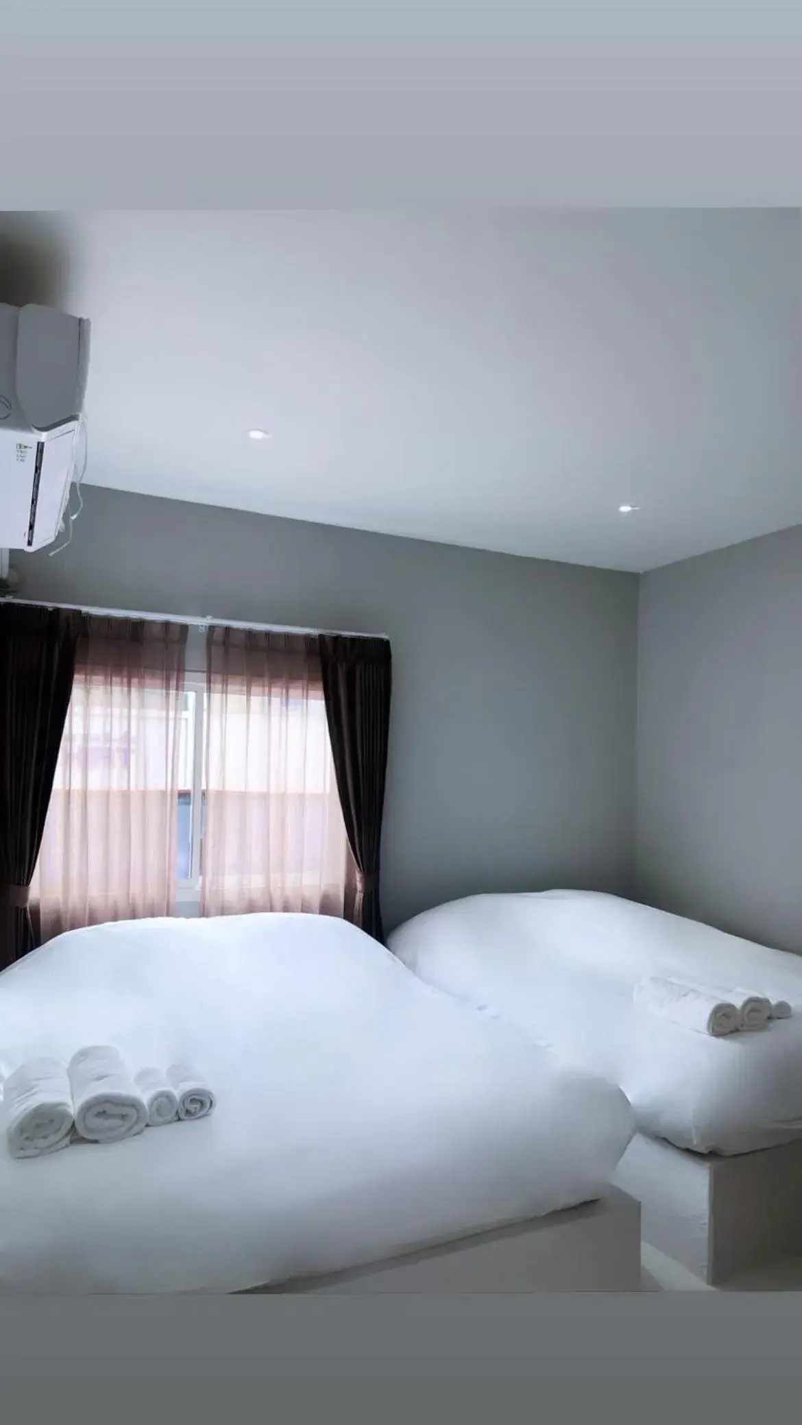 Photo of the whole room, Bed in Aowmana Hotel Photo of the whole room, Bed in Aowmana Hotel