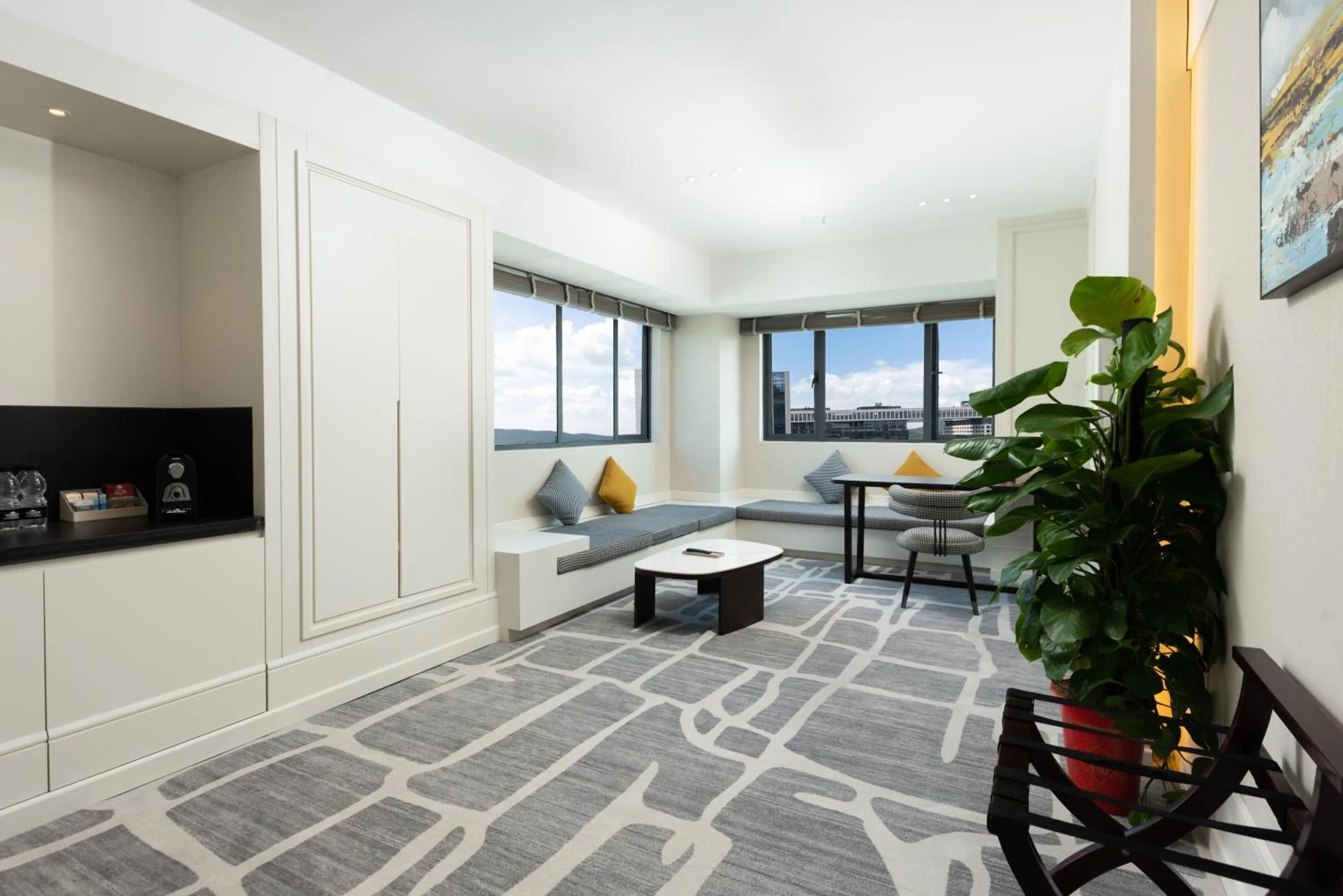 Living room in Wingate By Wyndham Wuhan Optics Valley