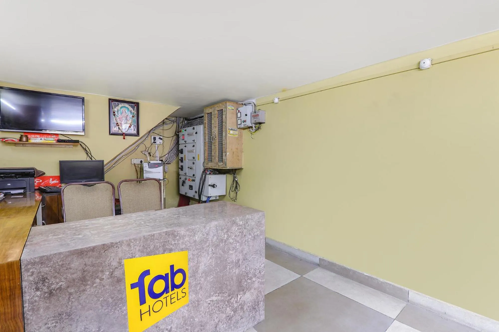 TV and multimedia in FabHotel Harmony