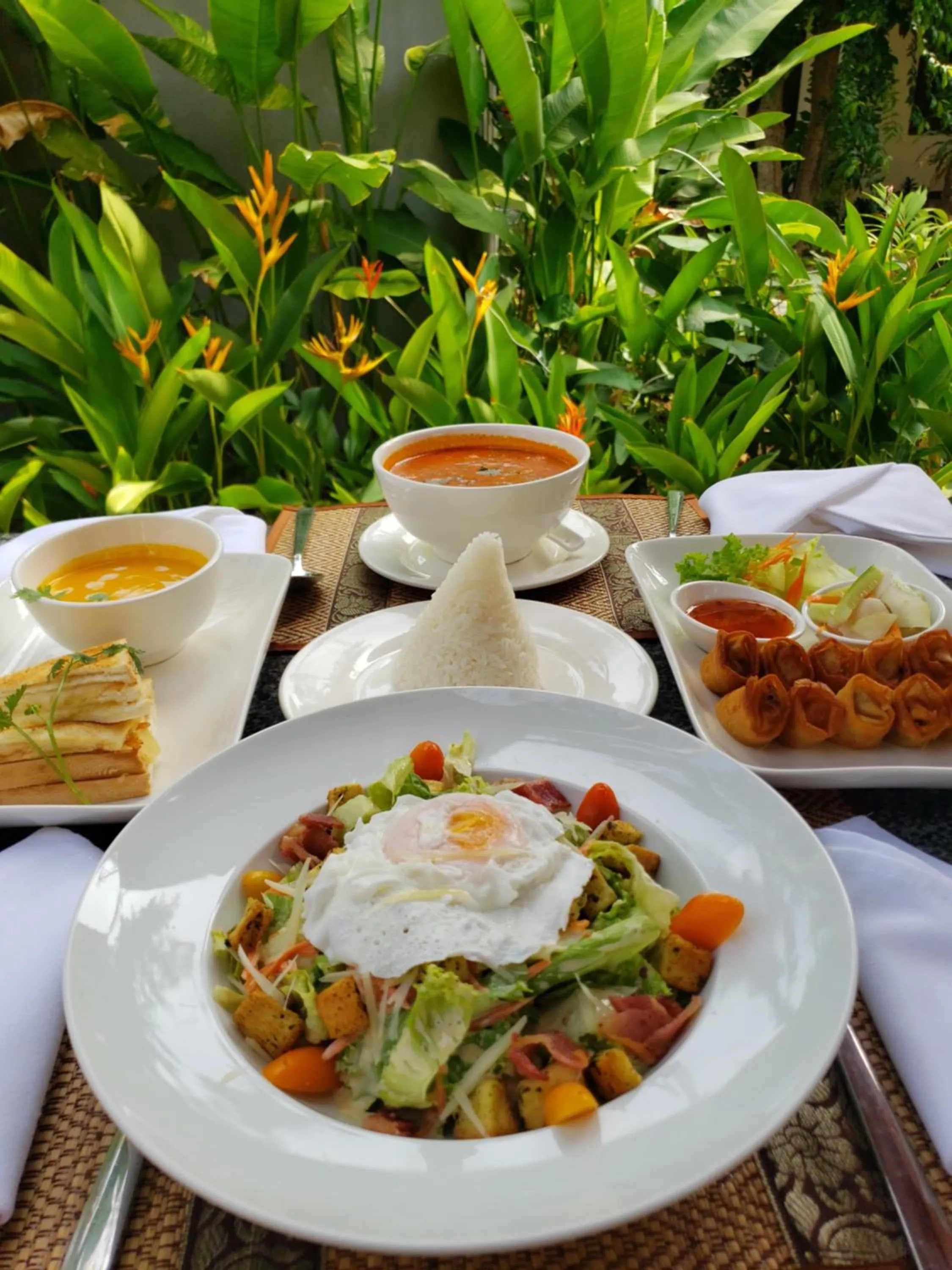 Food in Natural Relax Villa