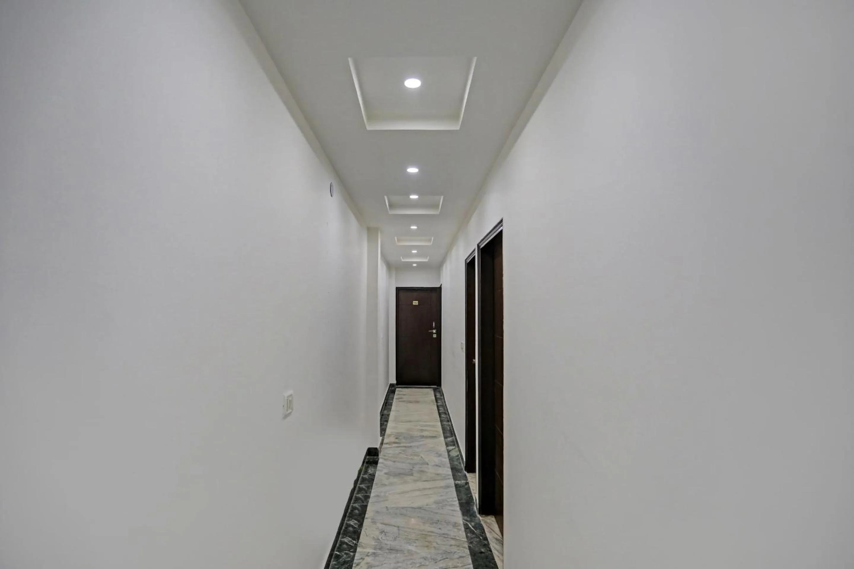 Lobby or reception in Collection O Nirvana Residency Near Lotus Temple