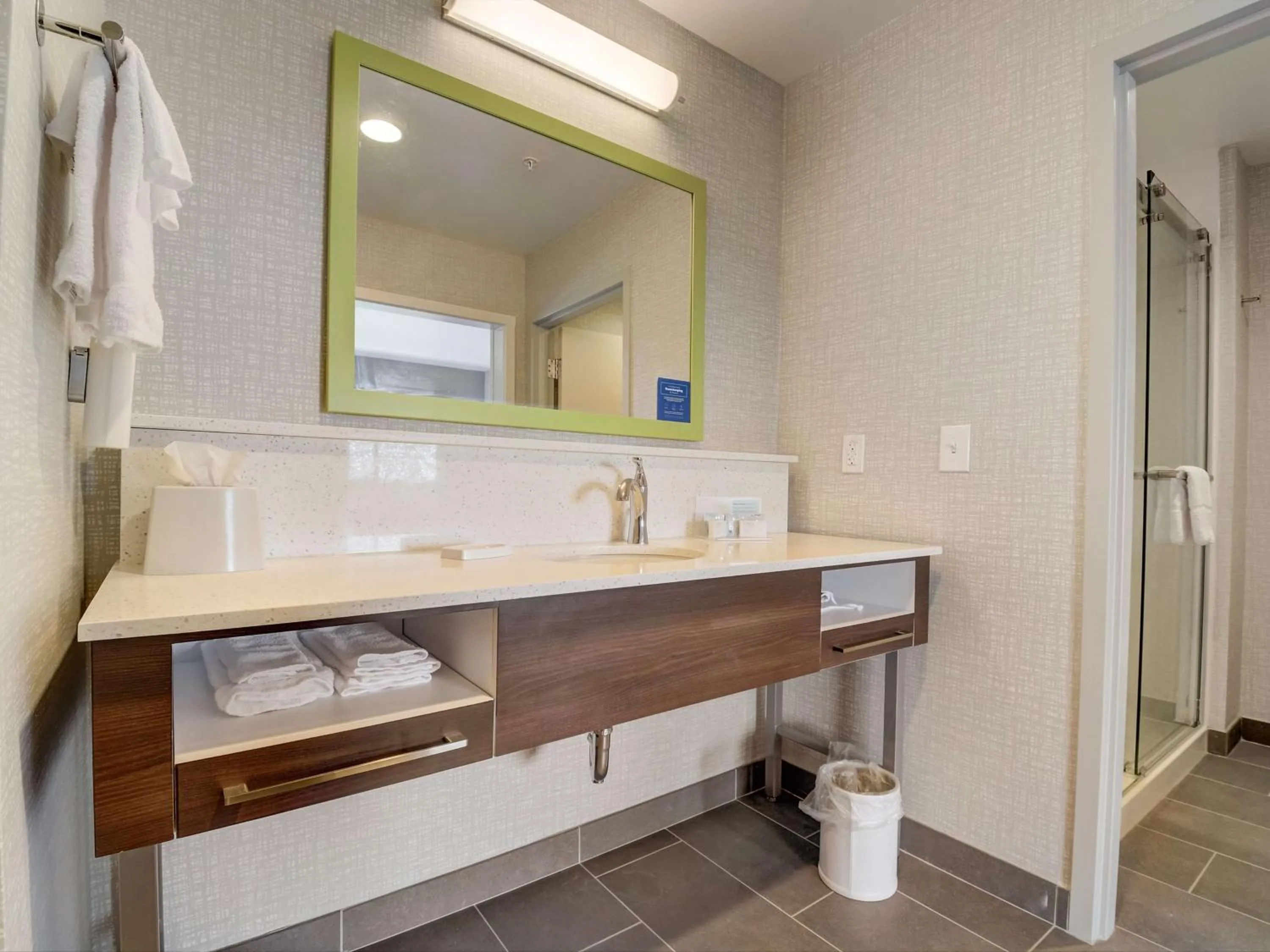 Bathroom in Hampton Inn & Suites Williamstown Ark Encounter, Ky