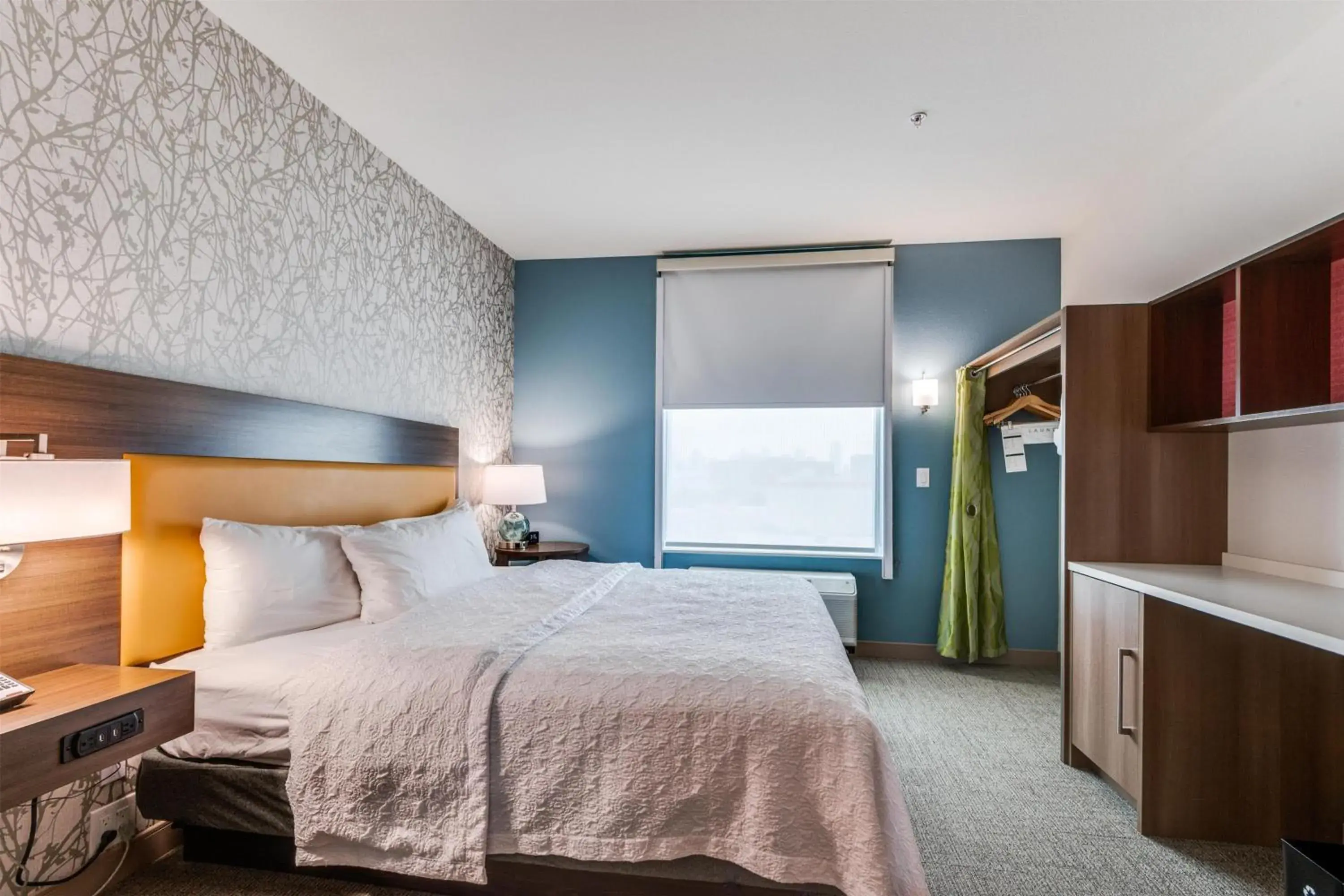 Bed in Home2 Suites By Hilton Dallas Medical District Lovefield, Tx Bed in Home2 Suites By Hilton Dallas Medical District Lovefield, Tx