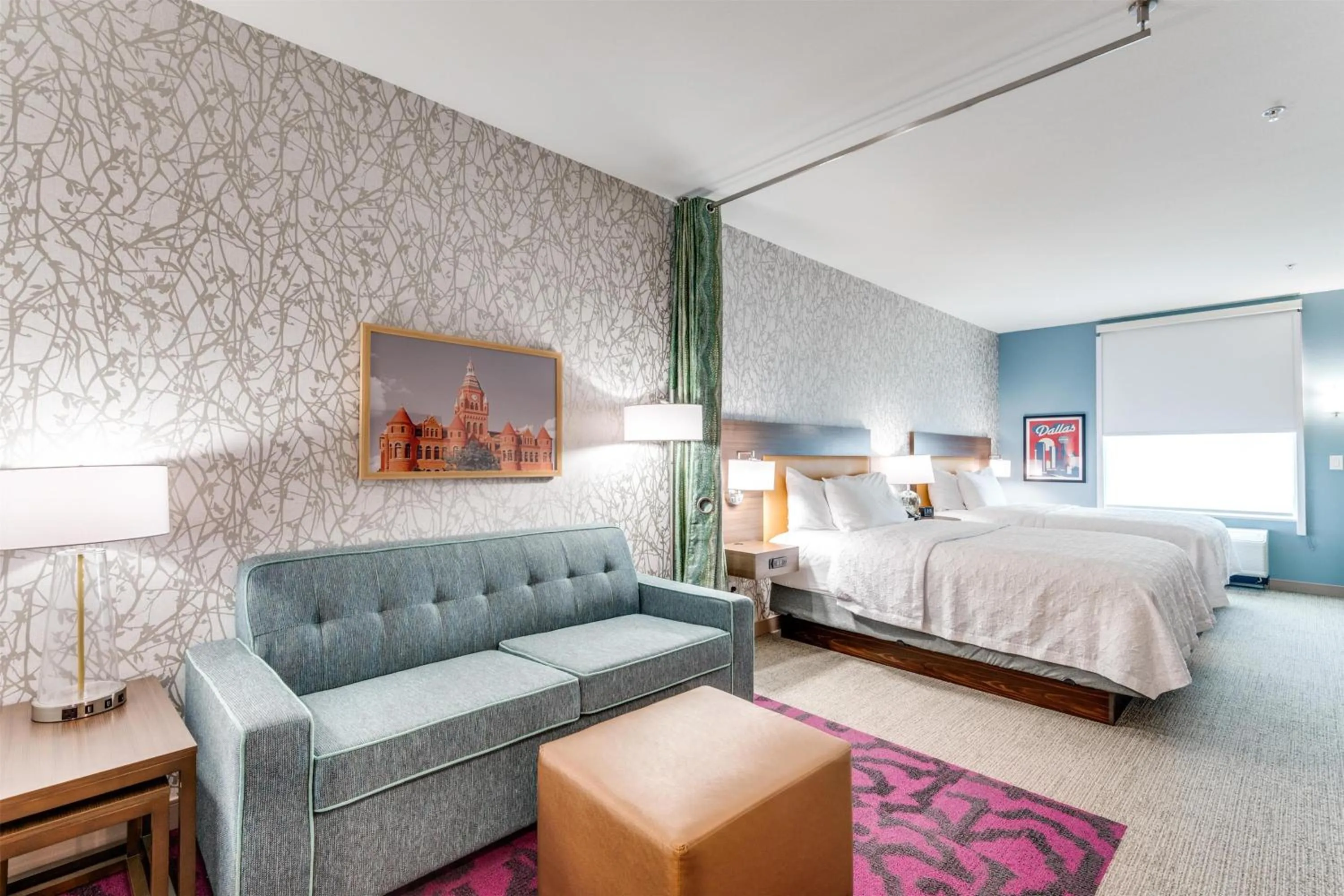 Living room, Bed in Home2 Suites By Hilton Dallas Medical District Lovefield, Tx