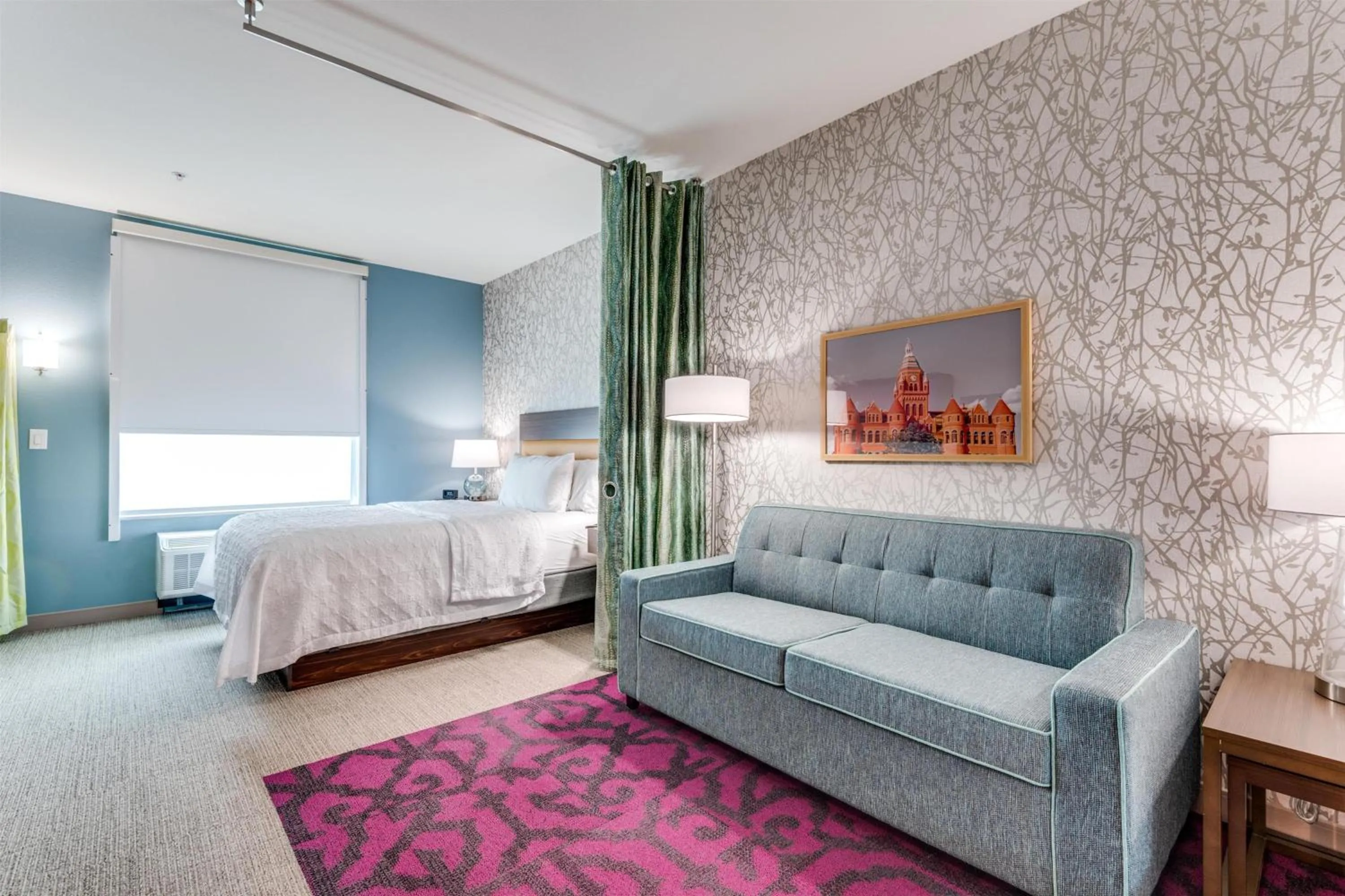 Living room, Bed in Home2 Suites By Hilton Dallas Medical District Lovefield, Tx