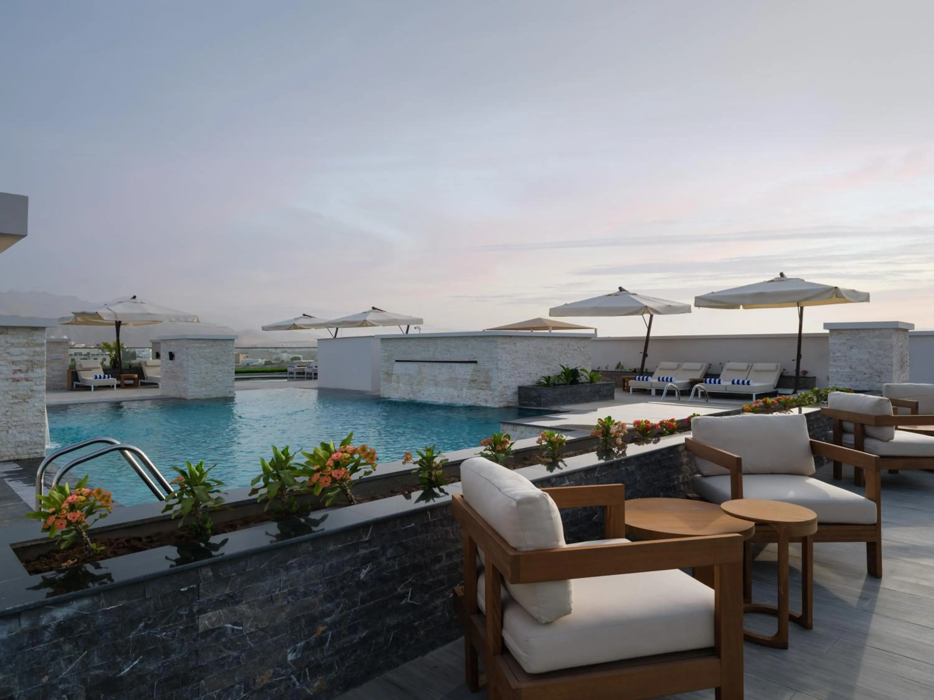 Lounge or bar in DoubleTree by Hilton Muscat Qurum