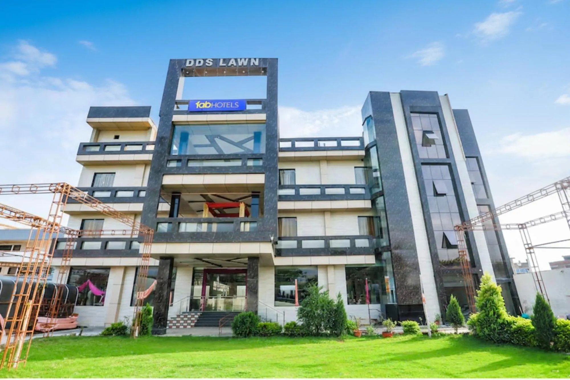 Property building in Via DDS