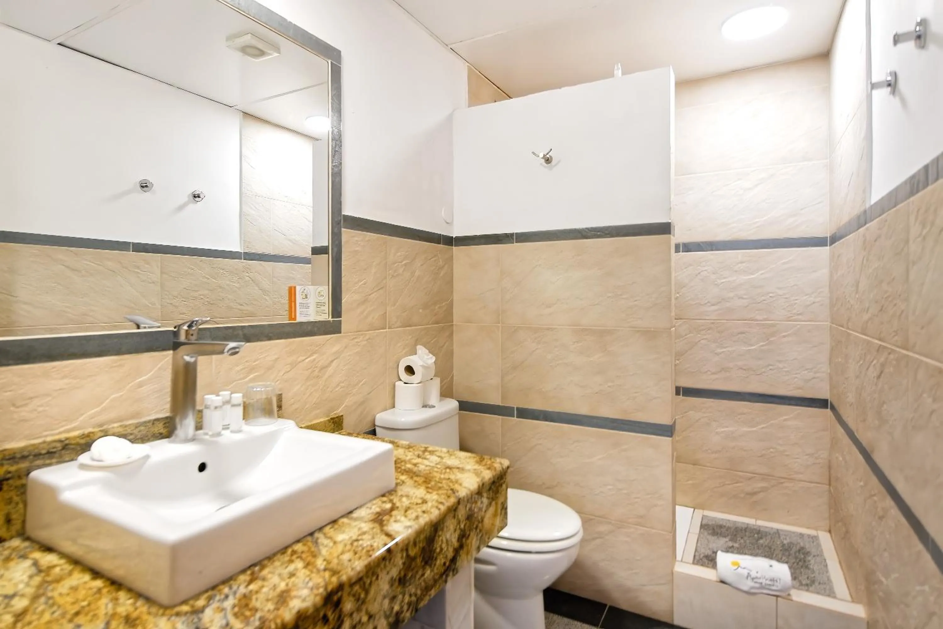 Shower in Aparthotel Maracaibo