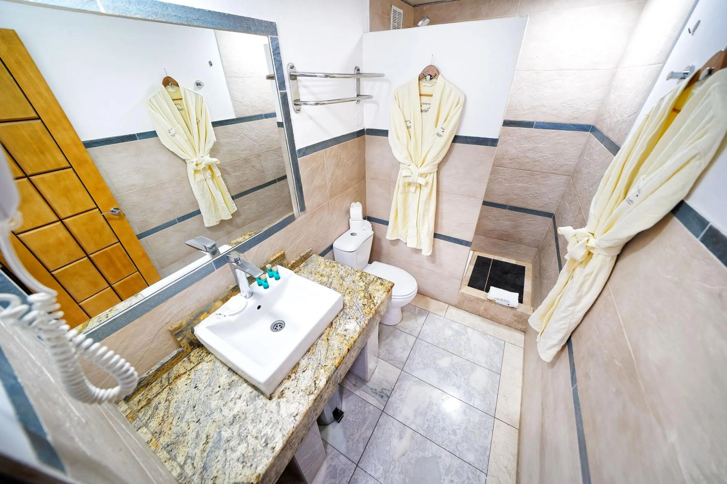 Shower in Aparthotel Maracaibo