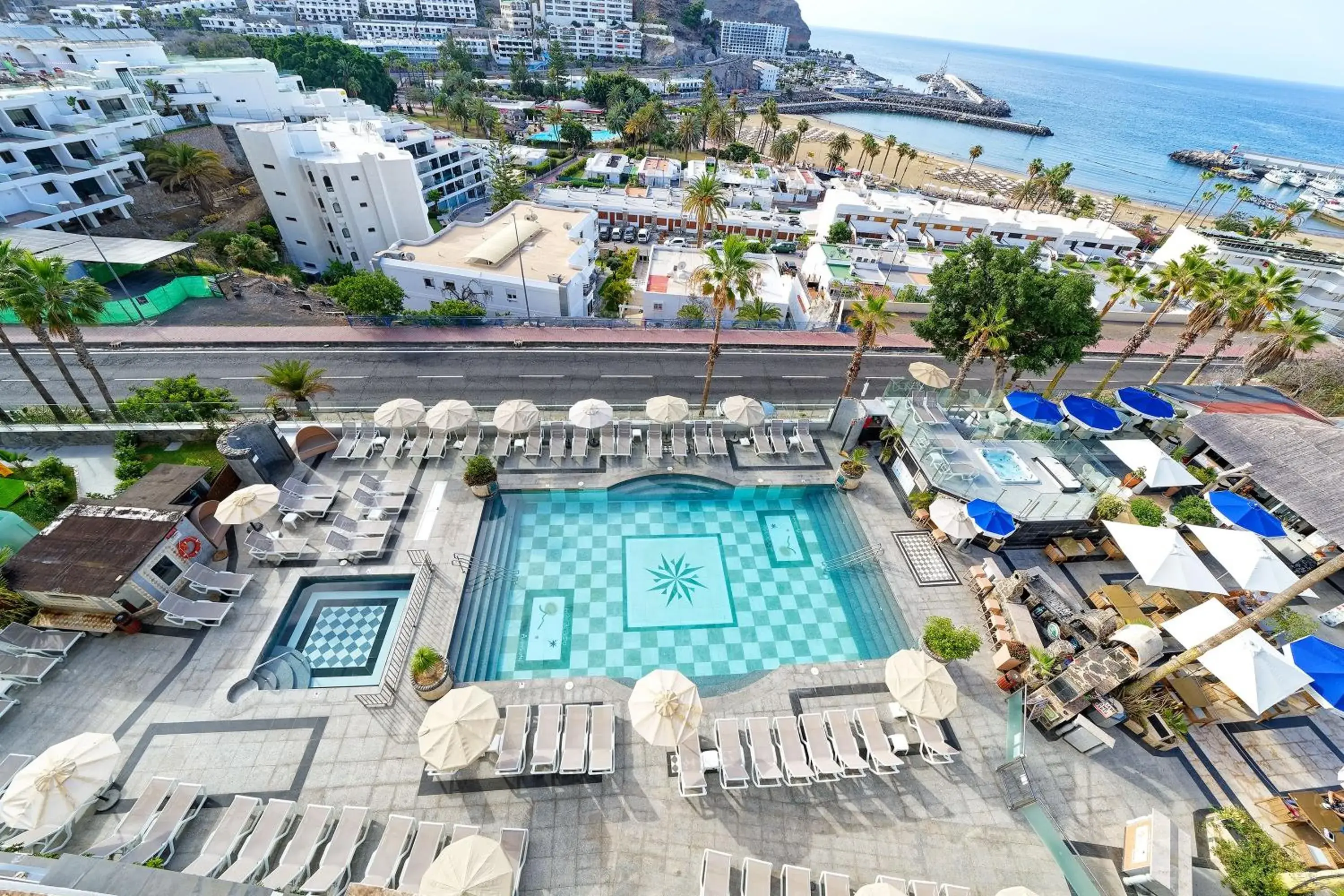 Property building in Aparthotel Maracaibo Property building in Aparthotel Maracaibo