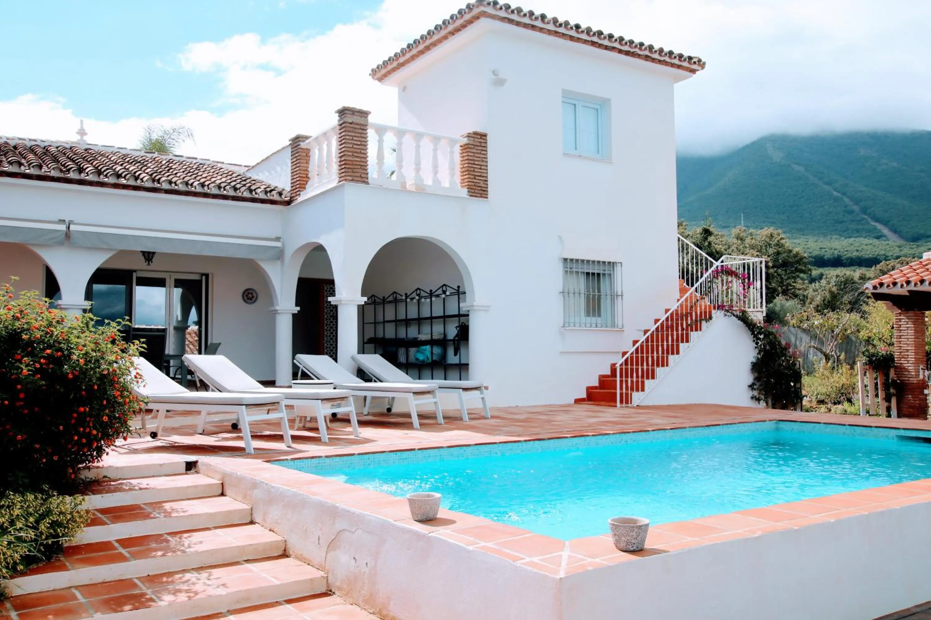 Property building in Ayma Casa Sierra Verde