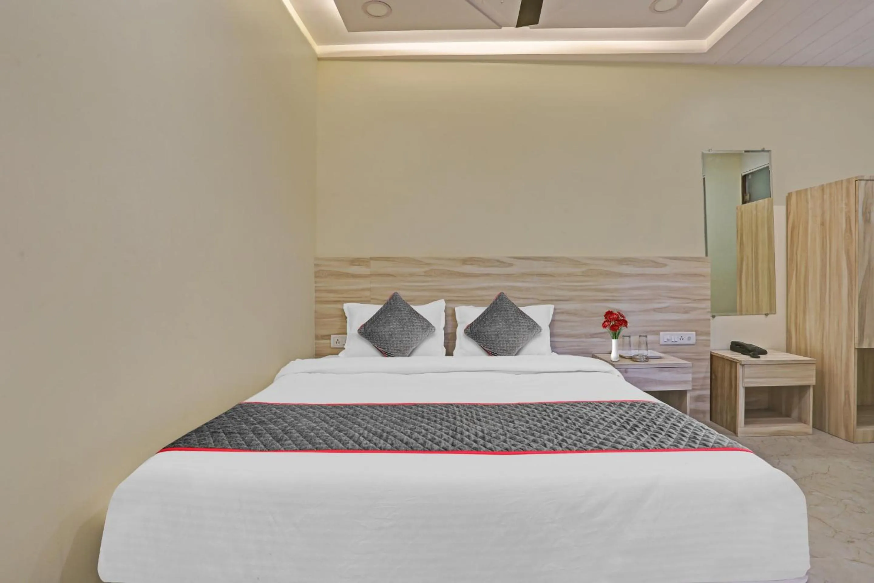 Bedroom, Bed in Hotel O Kiwi International