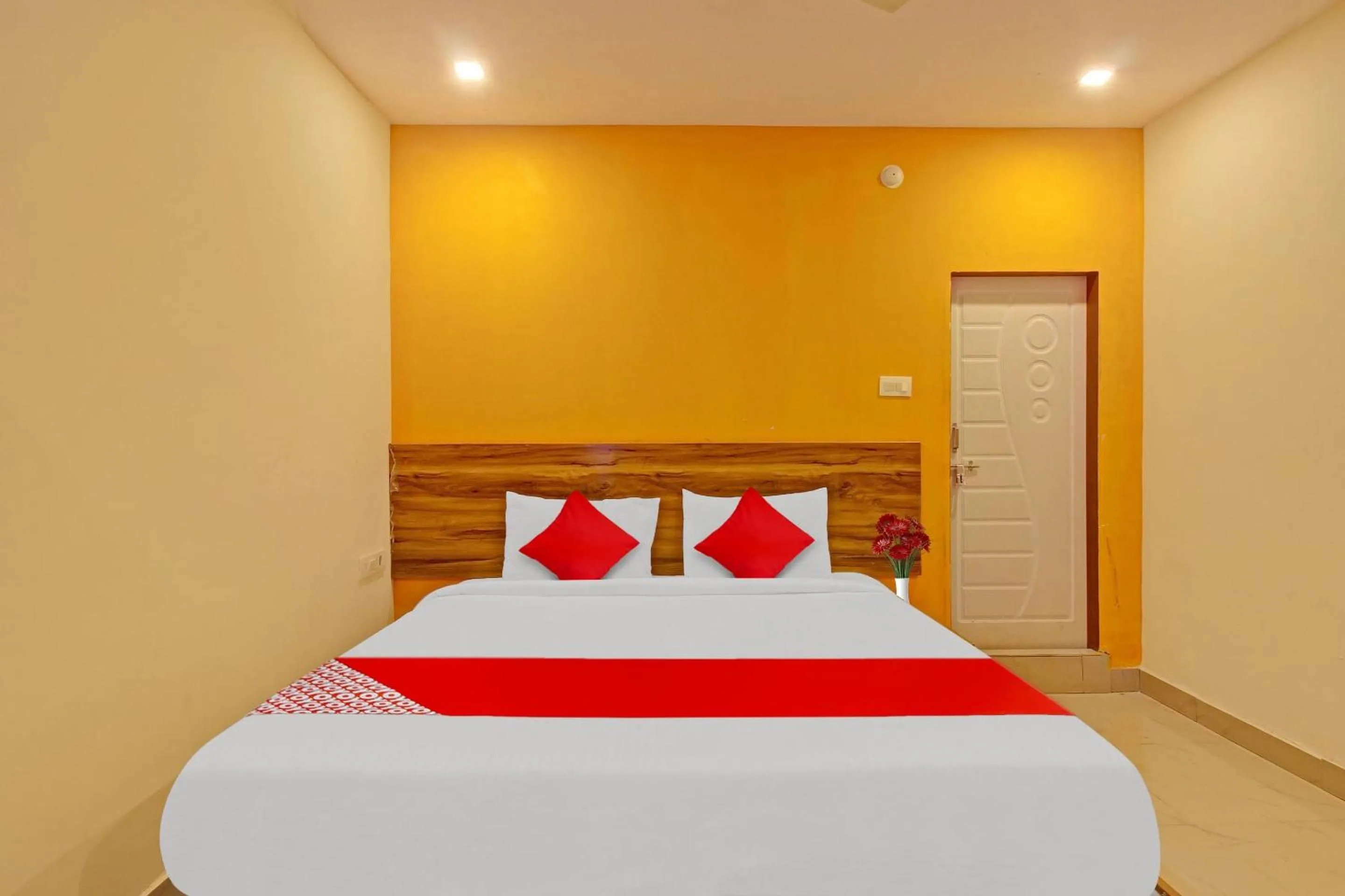 Bedroom in Hotel O R Square