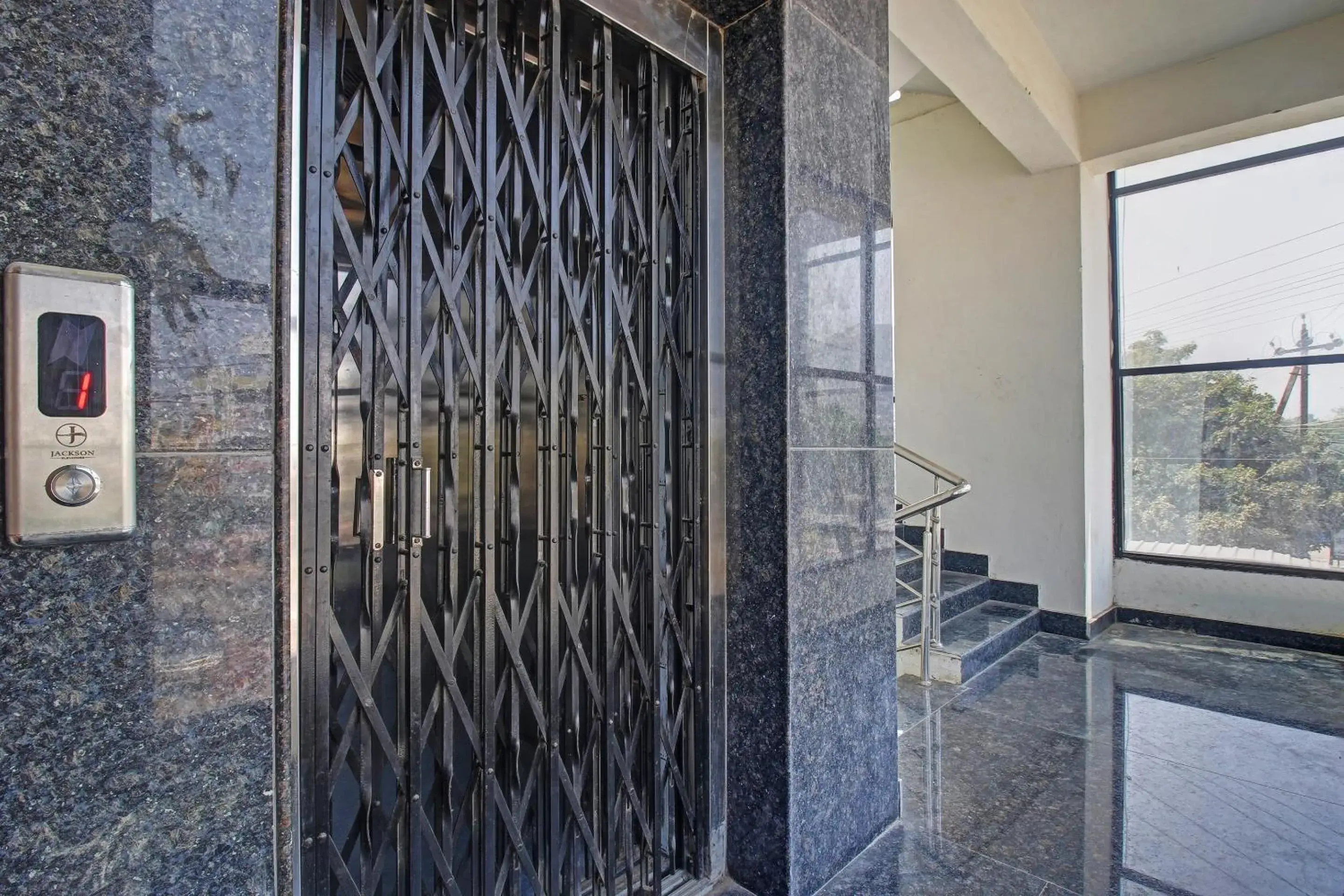 Facade/entrance in Hotel O R Square Facade/entrance in Hotel O R Square