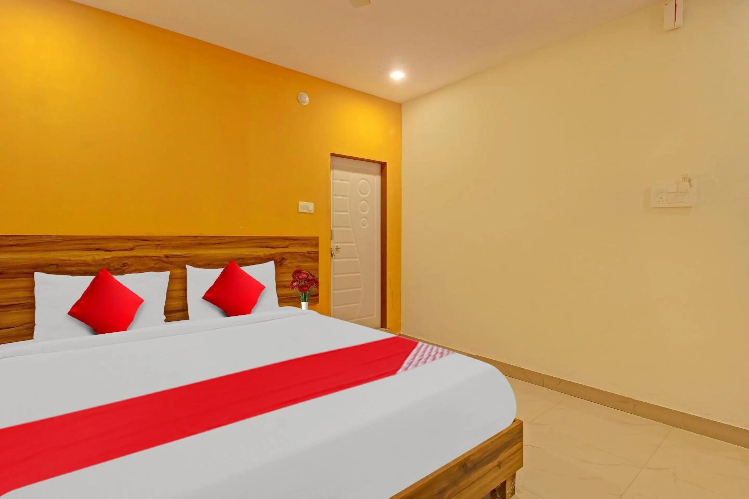 Bedroom in Hotel O R Square