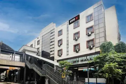 Hotel O Grand Sandarshini Inn Near MGBS Bus station Hotel O Grand Sandarshini Inn Near MGBS Bus station