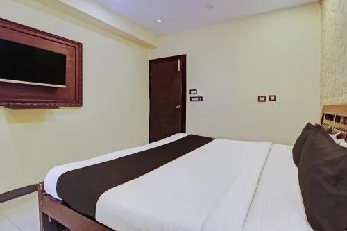 Hotel O Grand Sandarshini Inn Near MGBS Bus station