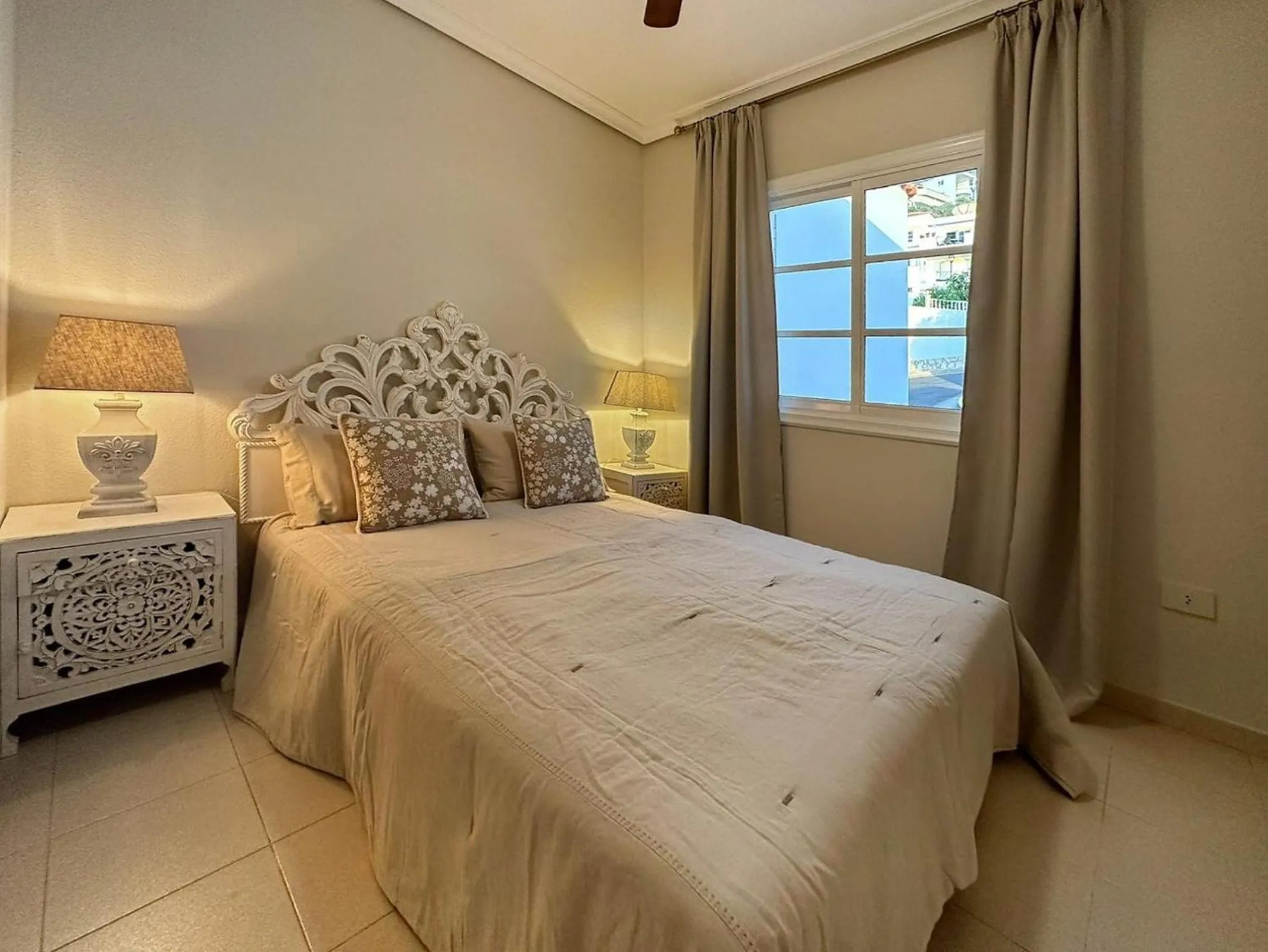 Bed in Ocean View 3Bdr Balcon Atlantico