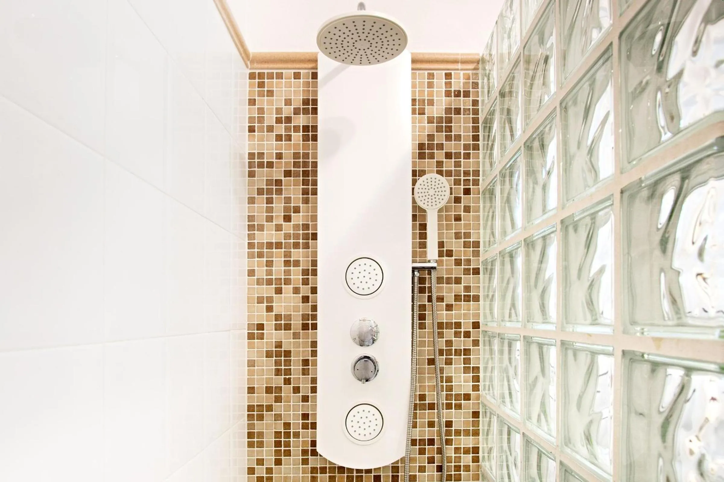 Shower in Ocean View 3Bdr Balcon Atlantico