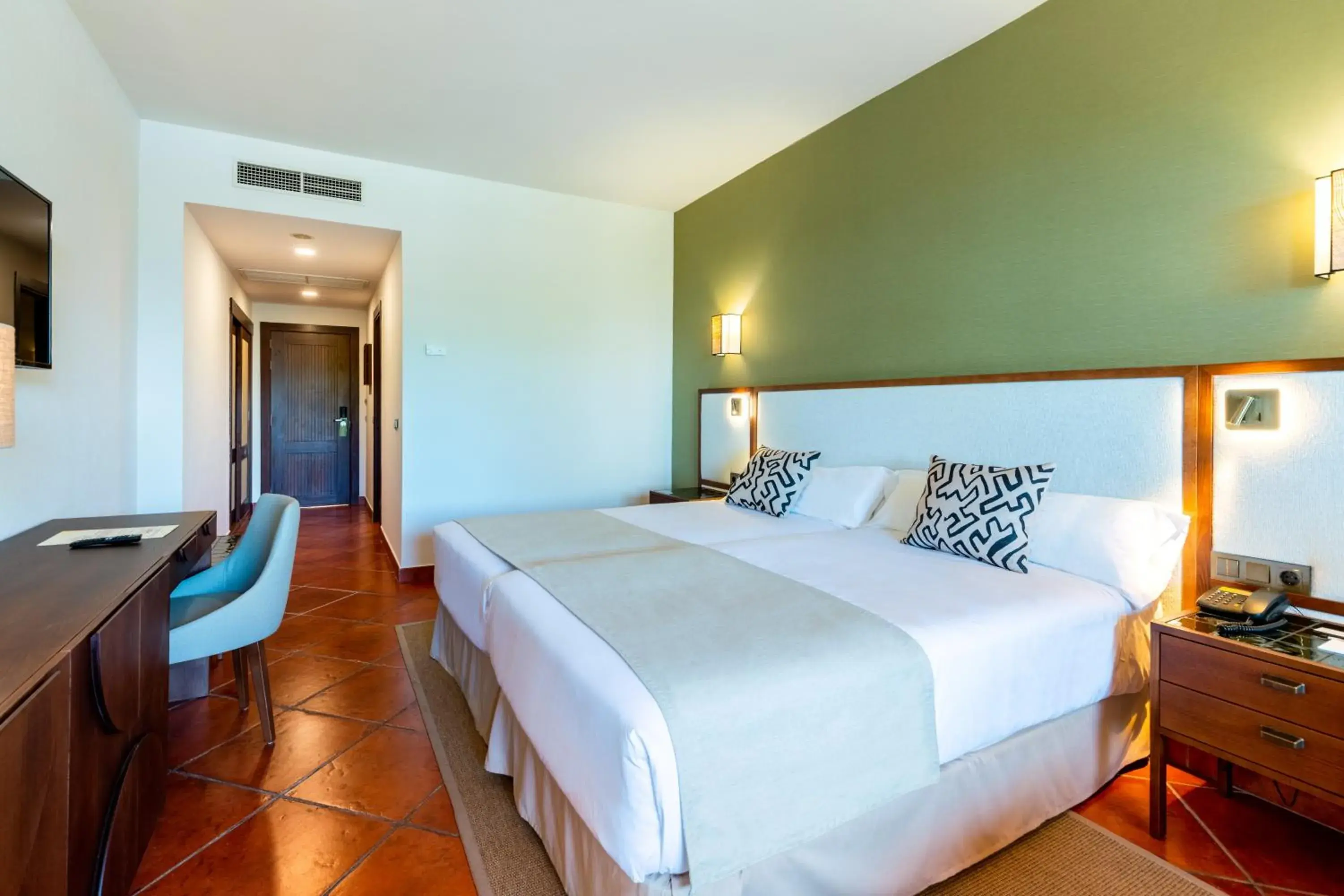 Photo of the whole room, Bed in Puerto Antilla Grand Hotel Photo of the whole room, Bed in Puerto Antilla Grand Hotel