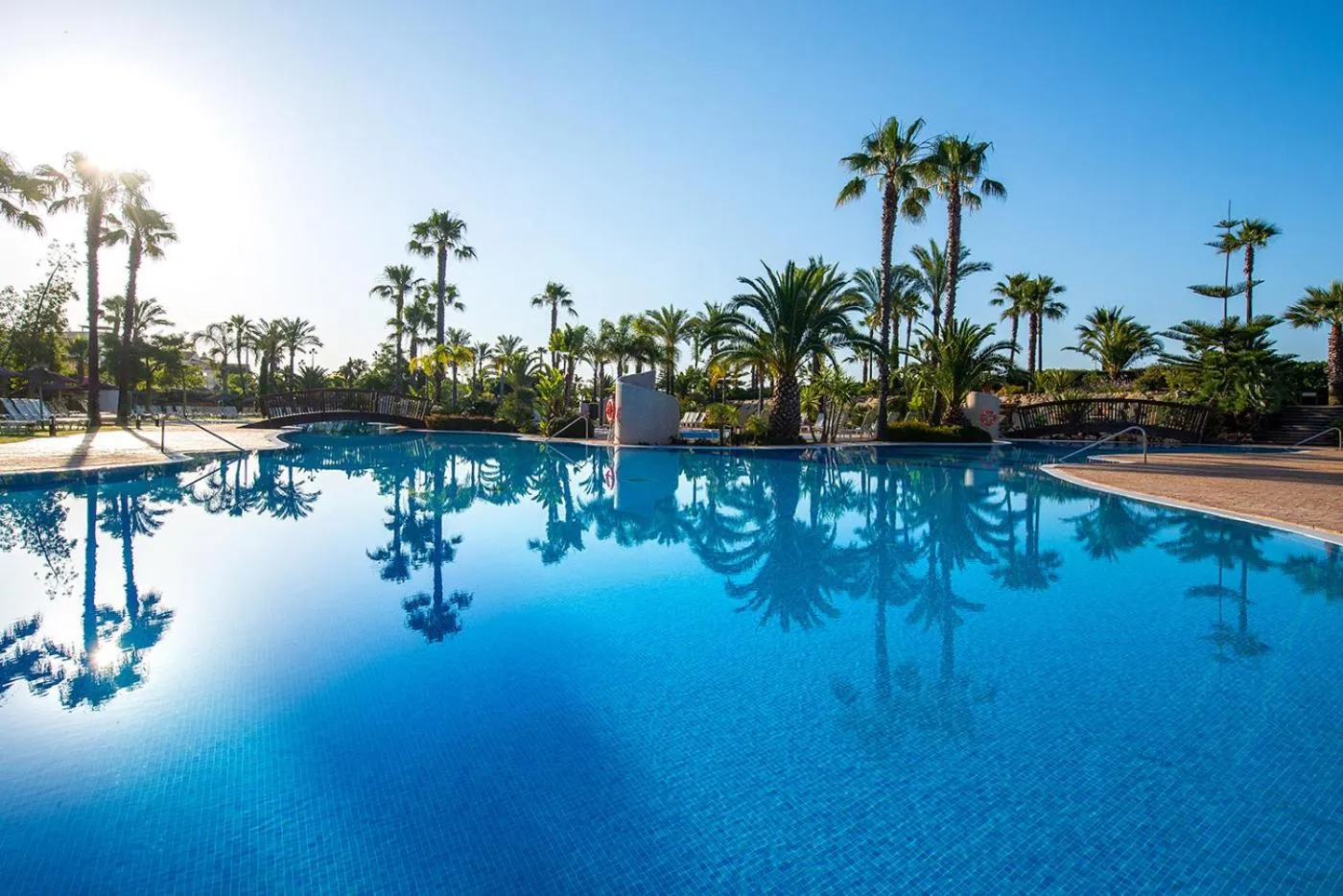 Swimming pool in Puerto Antilla Grand Hotel