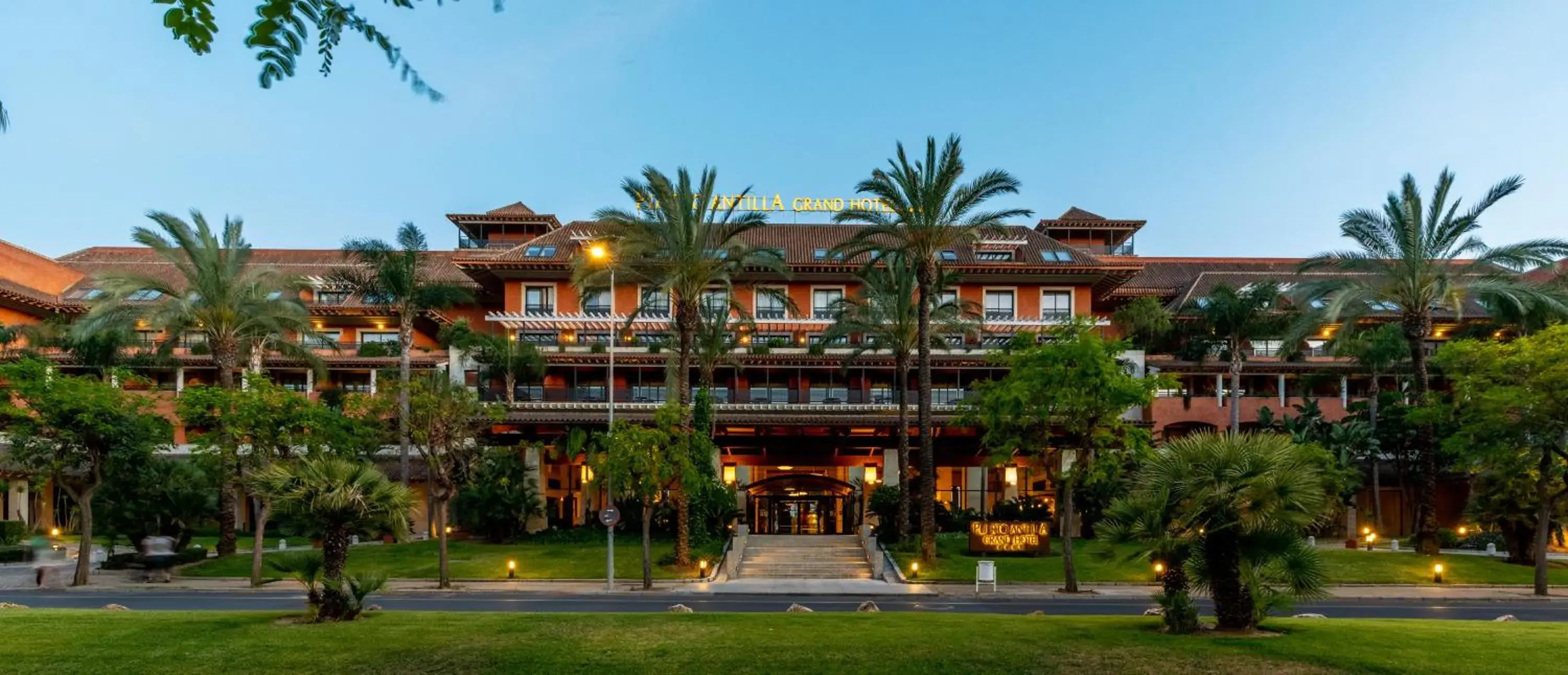 Property building in Puerto Antilla Grand Hotel Property building in Puerto Antilla Grand Hotel