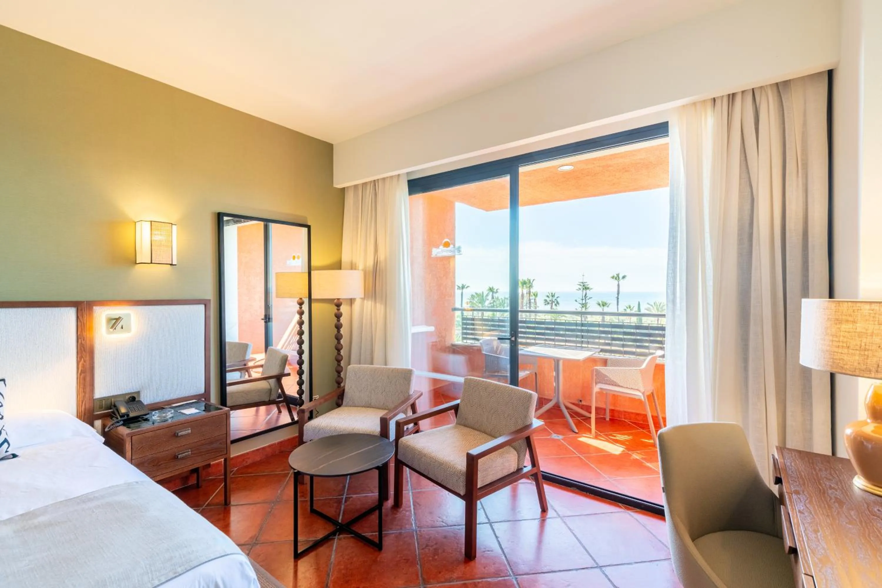 TV and multimedia, Bed in Puerto Antilla Grand Hotel