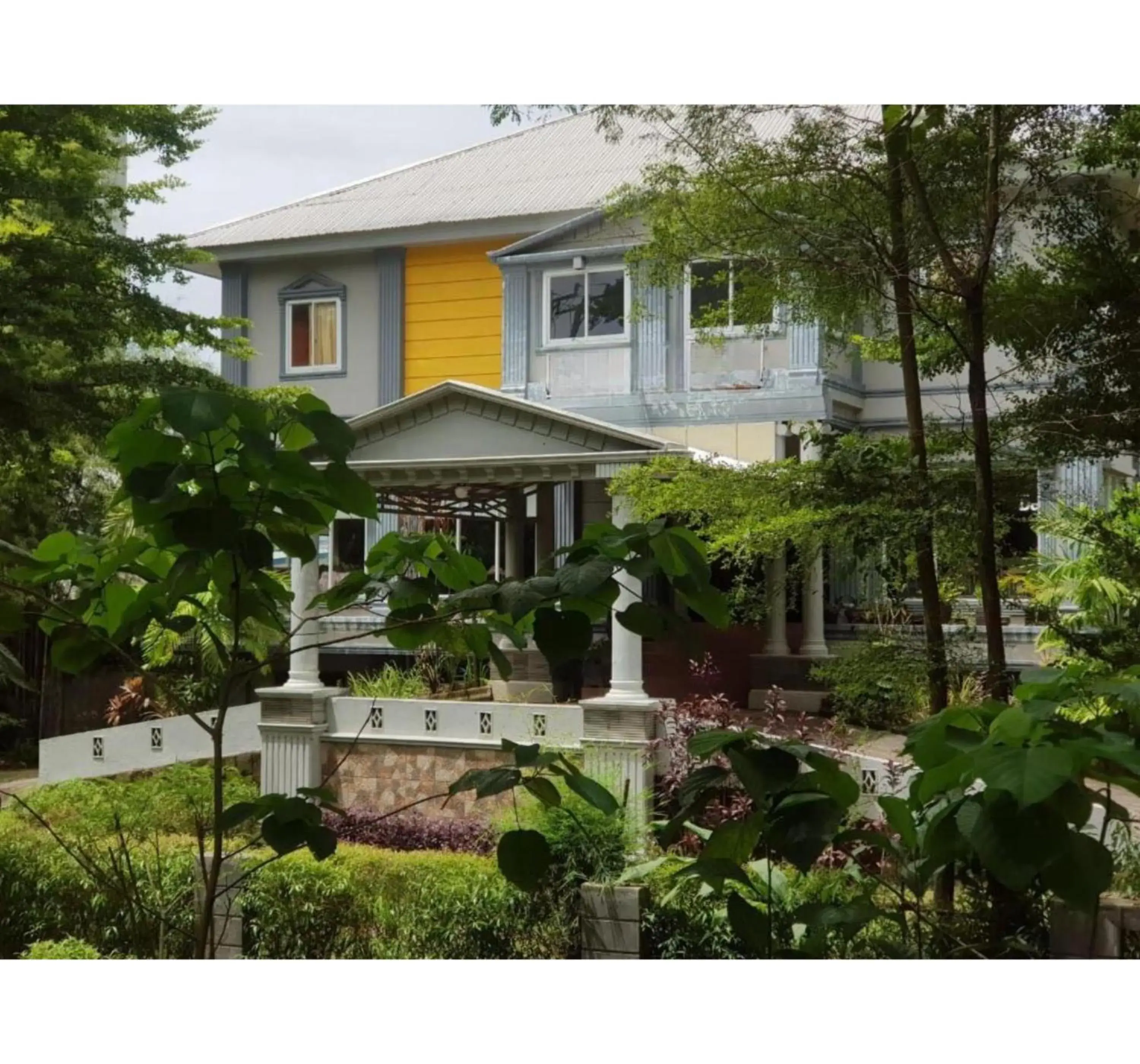 Property building in Hotel O Subur Property building in Hotel O Subur