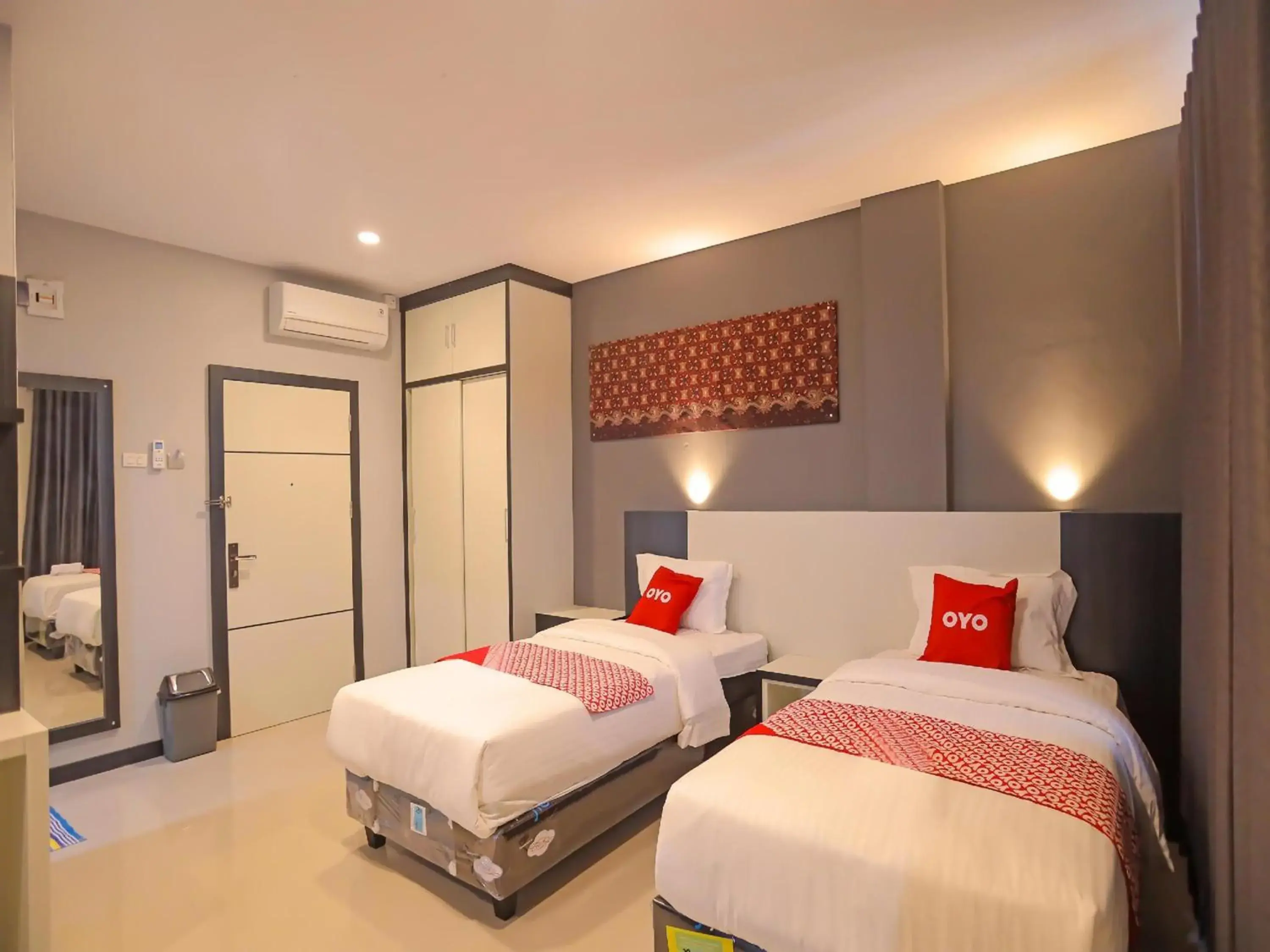 Superior Twin Room in Capital O 92096 Kuala Ulee Lheue Residence Syariah Superior Twin Room in Capital O 92096 Kuala Ulee Lheue Residence Syariah