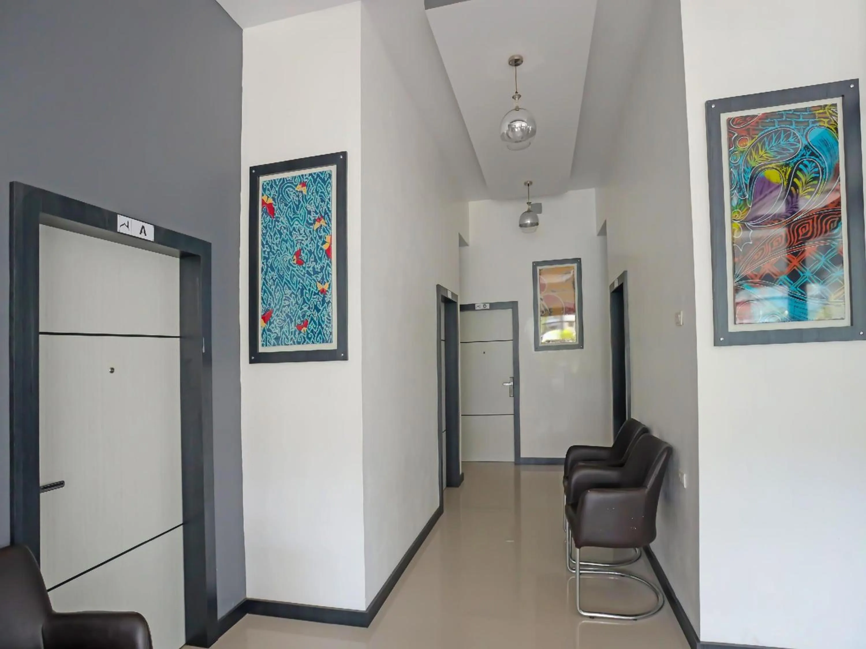 Lobby or reception in Capital O 92096 Kuala Ulee Lheue Residence Syariah