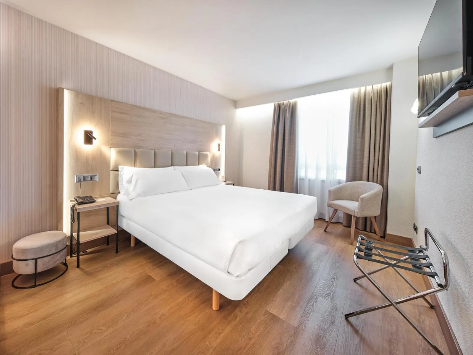 Bedroom, Bed in Hotel Albret