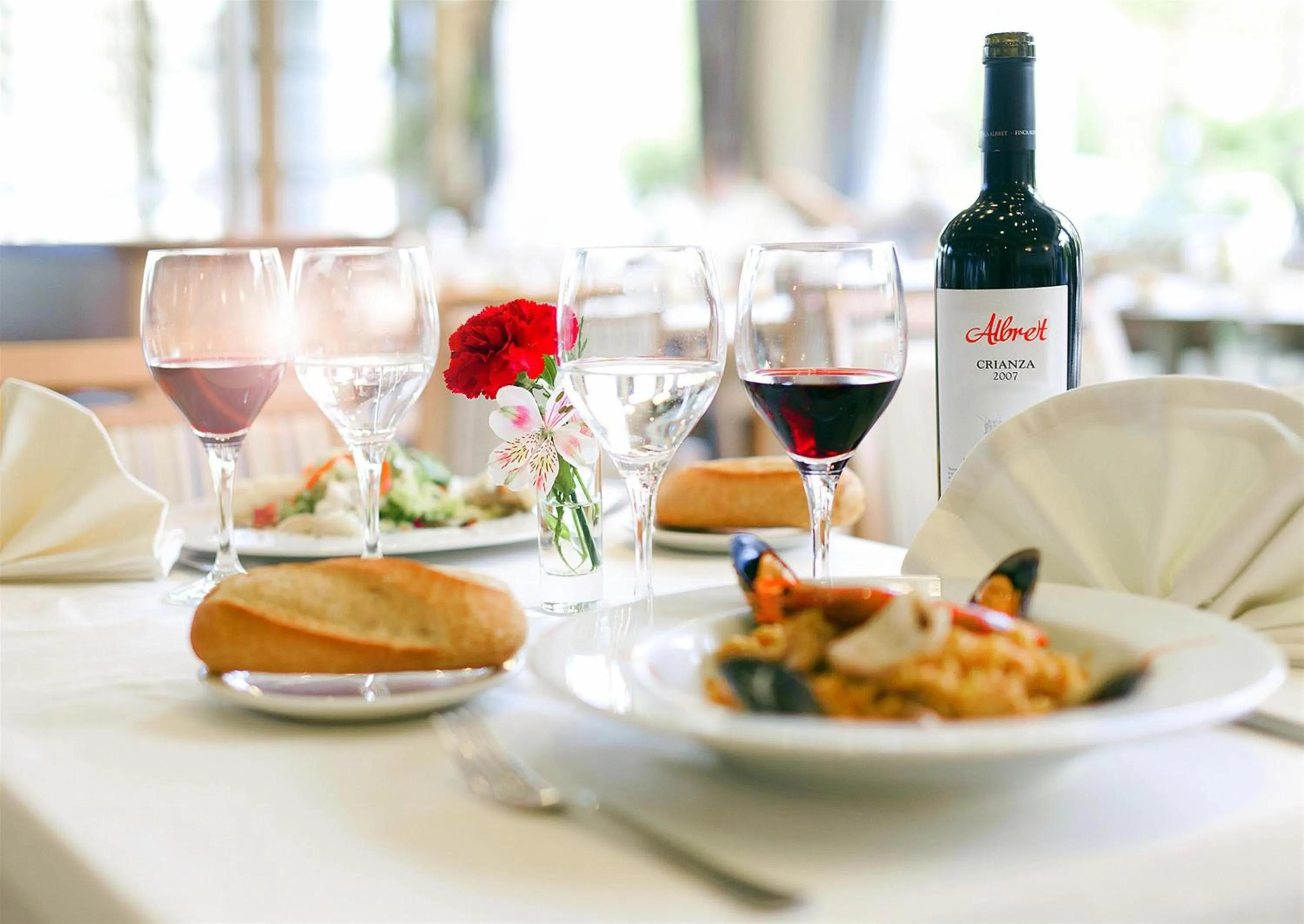 Restaurant/places to eat in Hotel Albret